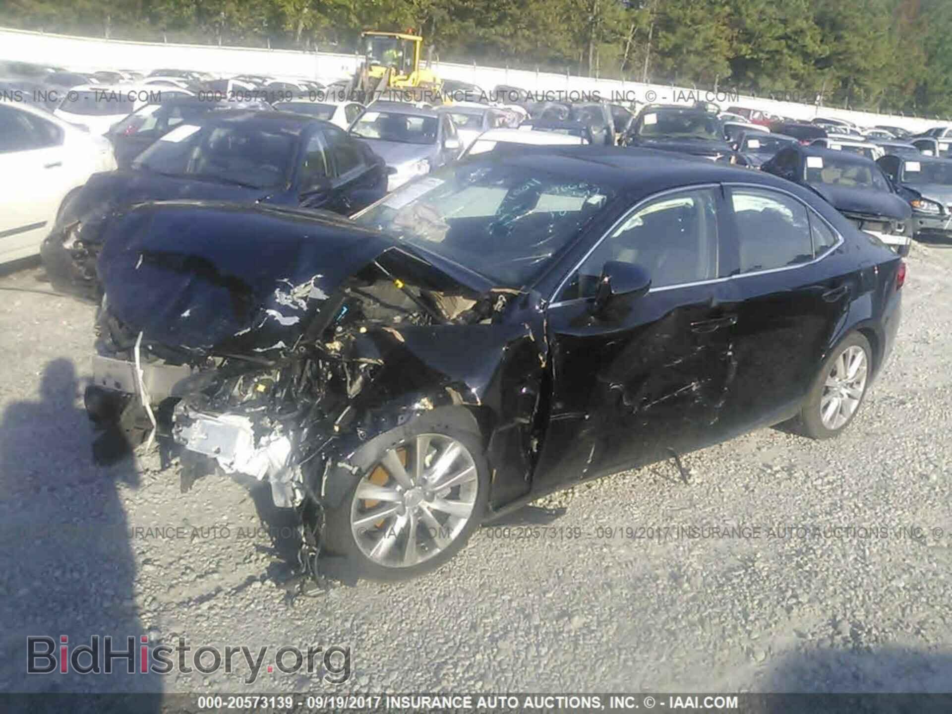 2015 Lexus Is - VIN: JTHBF1D27F5049666 - Photo 2
