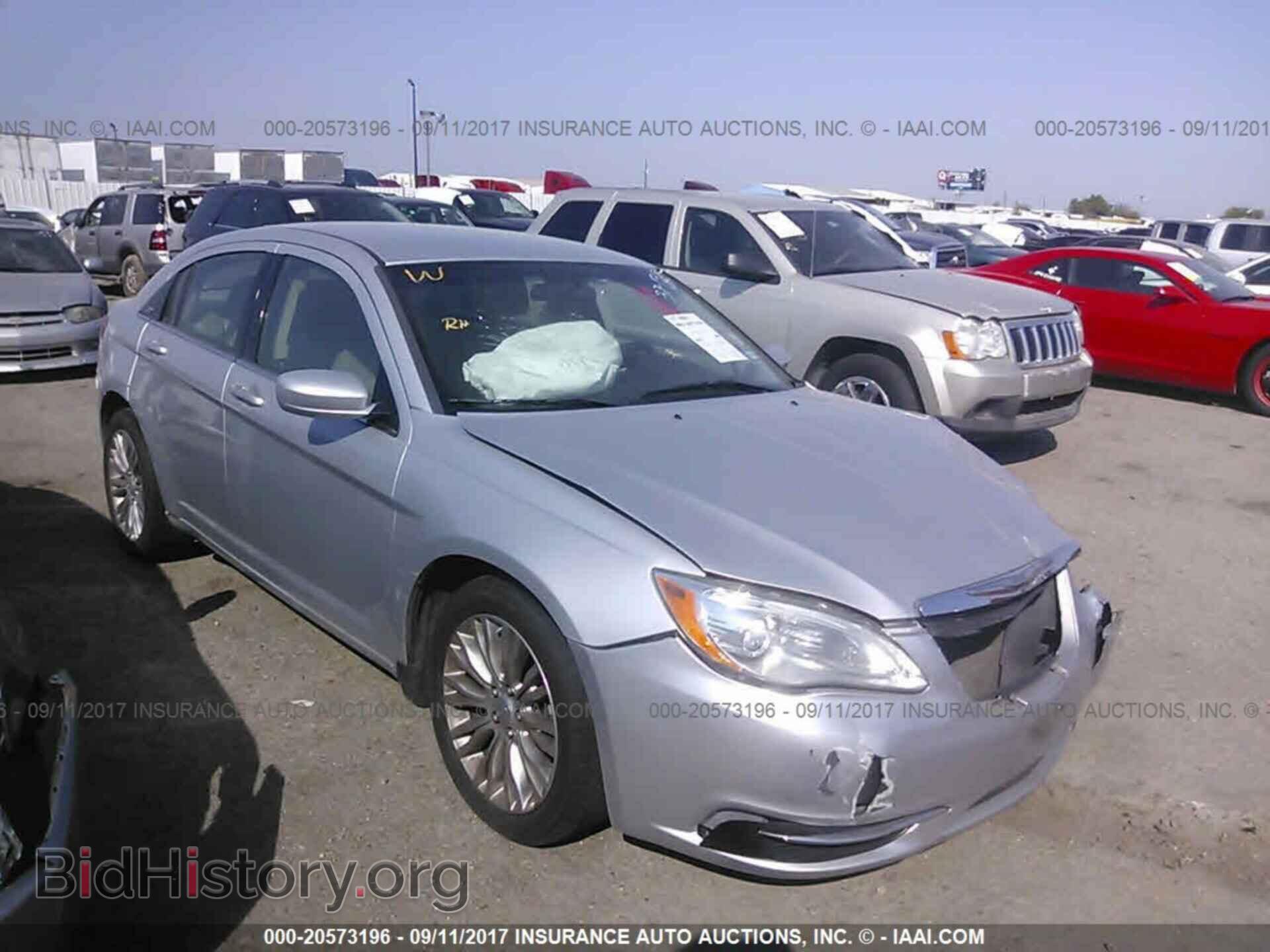 Photo 1C3CCBAB2CN155404 - Chrysler 200 2012
