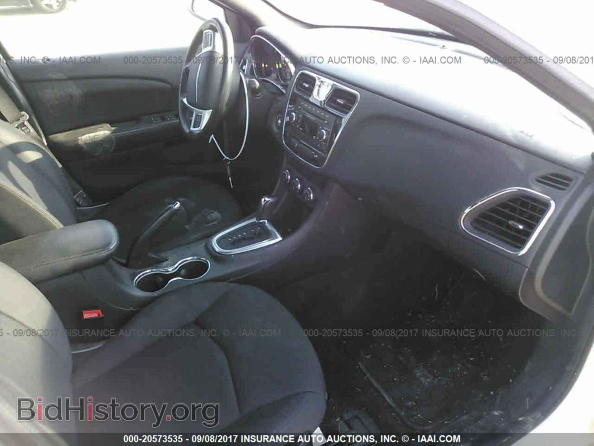 2014 Chrysler 200 - VIN: 1C3CCBBB3EN112241 - Photo 5