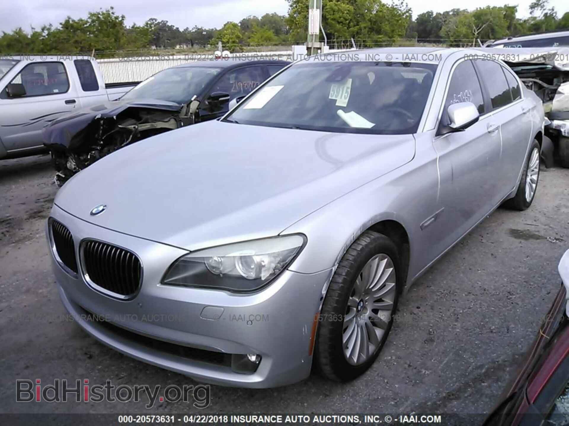 2012 Bmw 750 - VIN: WBAKA8C51CDV99867 - Фото 2