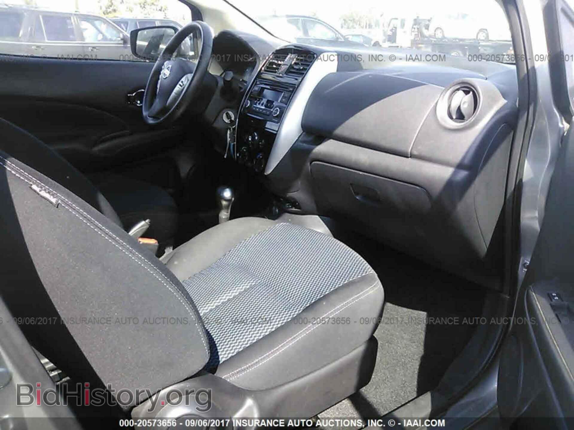 2015 Nissan Versa note - VIN: 3N1CE2CP2FL442229 - Photo 5