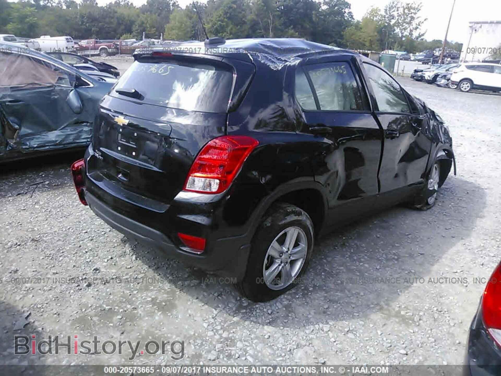 2017 Chevrolet Trax - VIN: 3GNCJNSB7HL271794 - Фото 4