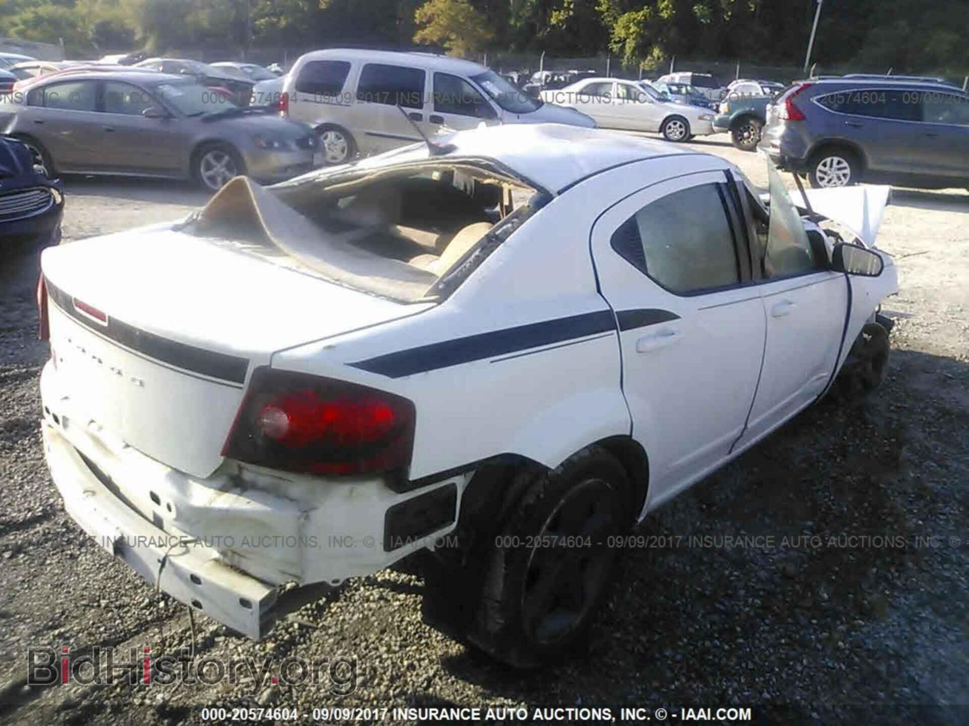 2011 Dodge Avenger - VIN: 1B3BD1FBXBN558957 - Фото 4