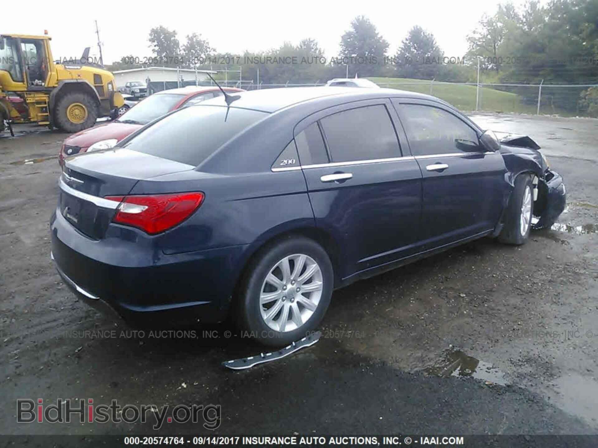 2013 Chrysler 200 - VIN: 1C3CCBCG9DN738997 - Photo 4
