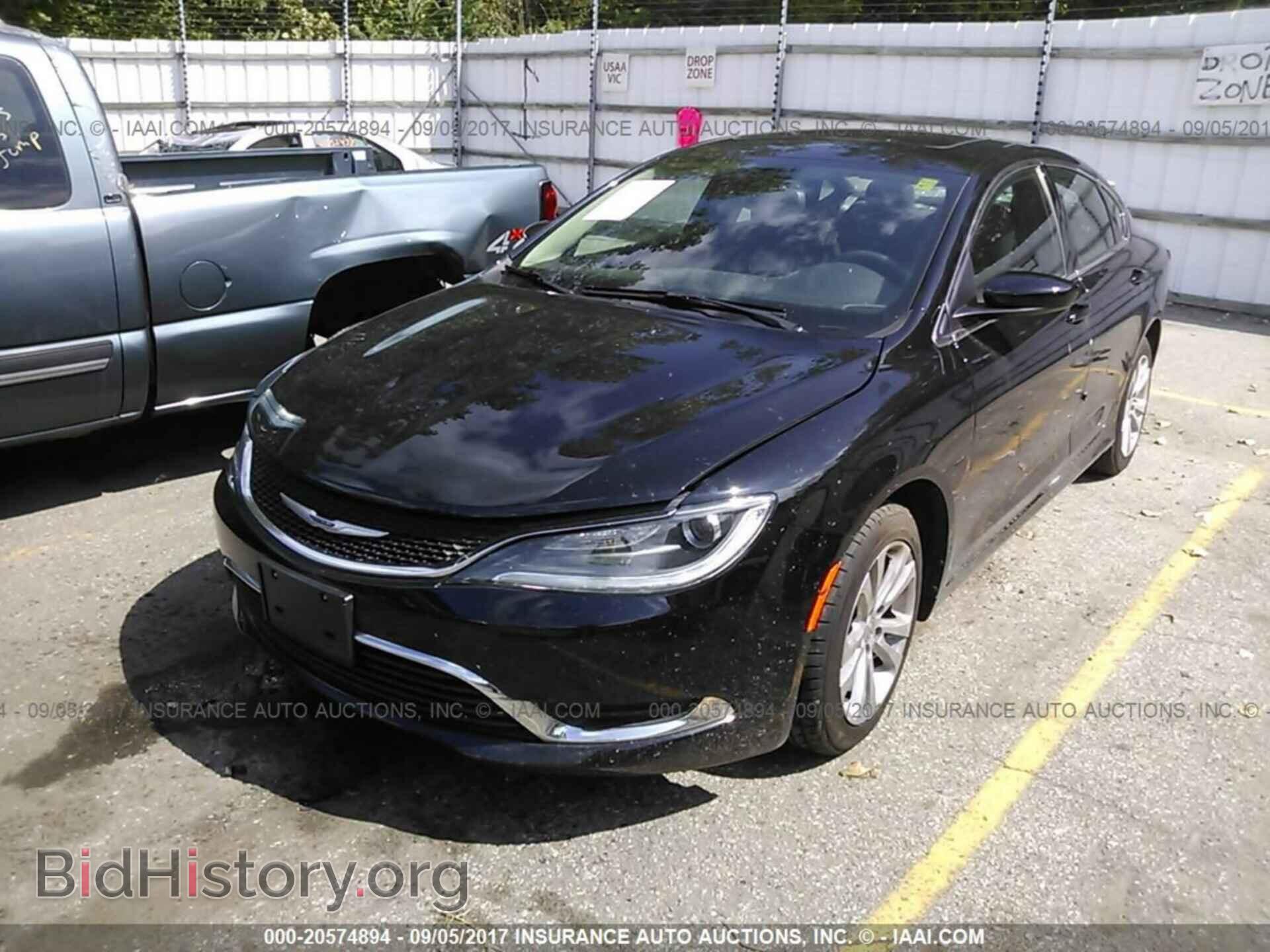 2015 Chrysler 200 - VIN: 1C3CCCAB1FN552659 - Photo 2