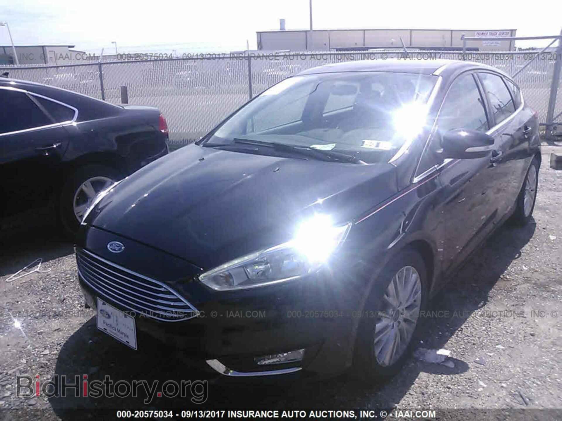 2016 Ford Focus - VIN: 1FADP3N21GL307880 - Photo 6