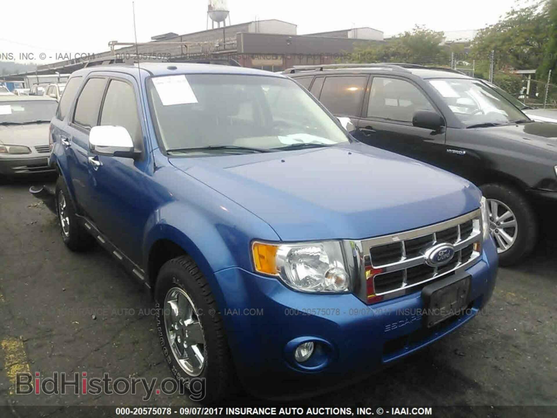 Photo 1FMCU9D75BKB60987 - Ford Escape 2011