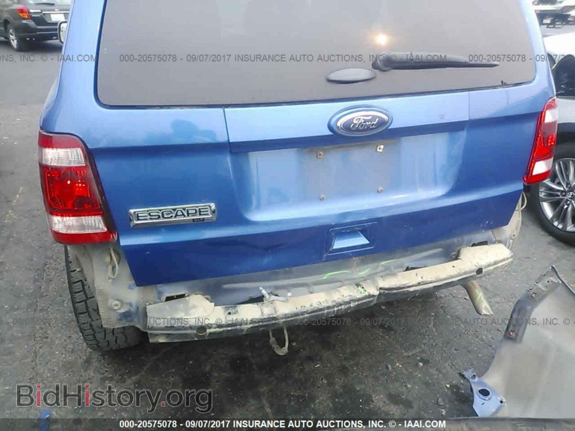 2011 Ford Escape - VIN: 1FMCU9D75BKB60987 - Photo 6