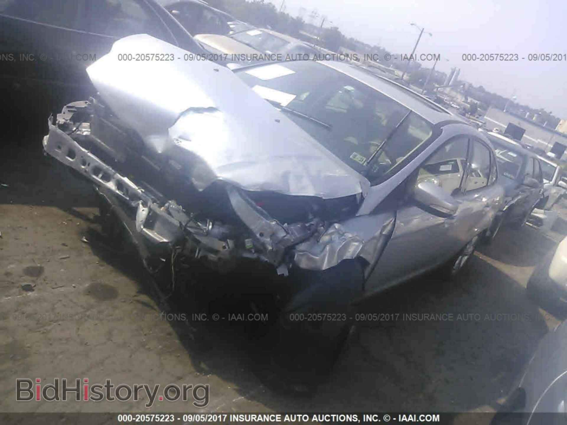 2014 Ford Focus - VIN: 1FADP3F25EL262227 - Фото 2