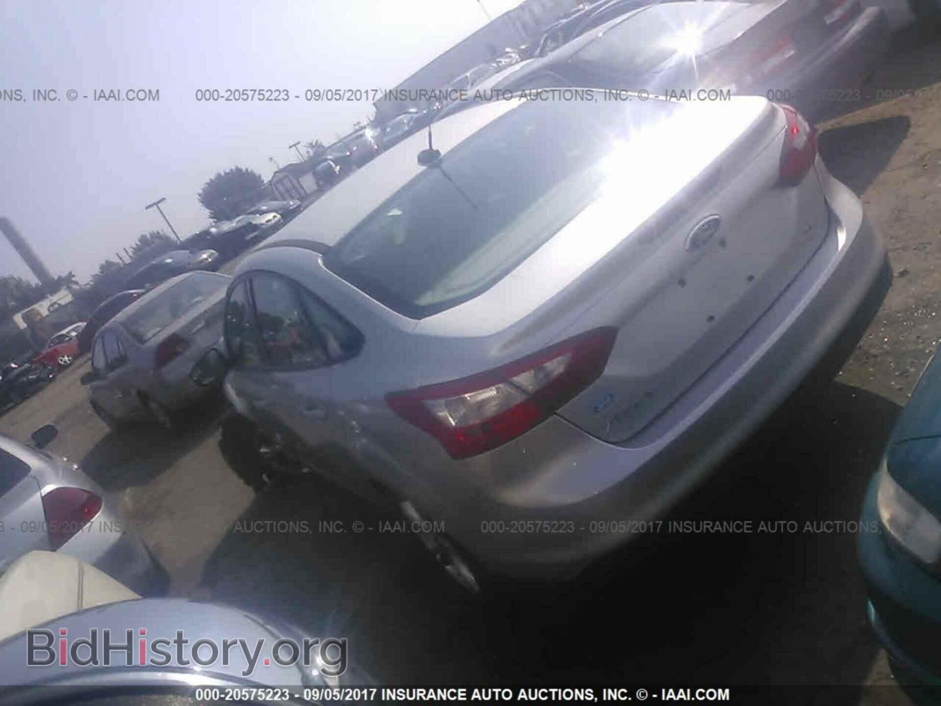 2014 Ford Focus - VIN: 1FADP3F25EL262227 - Фото 3