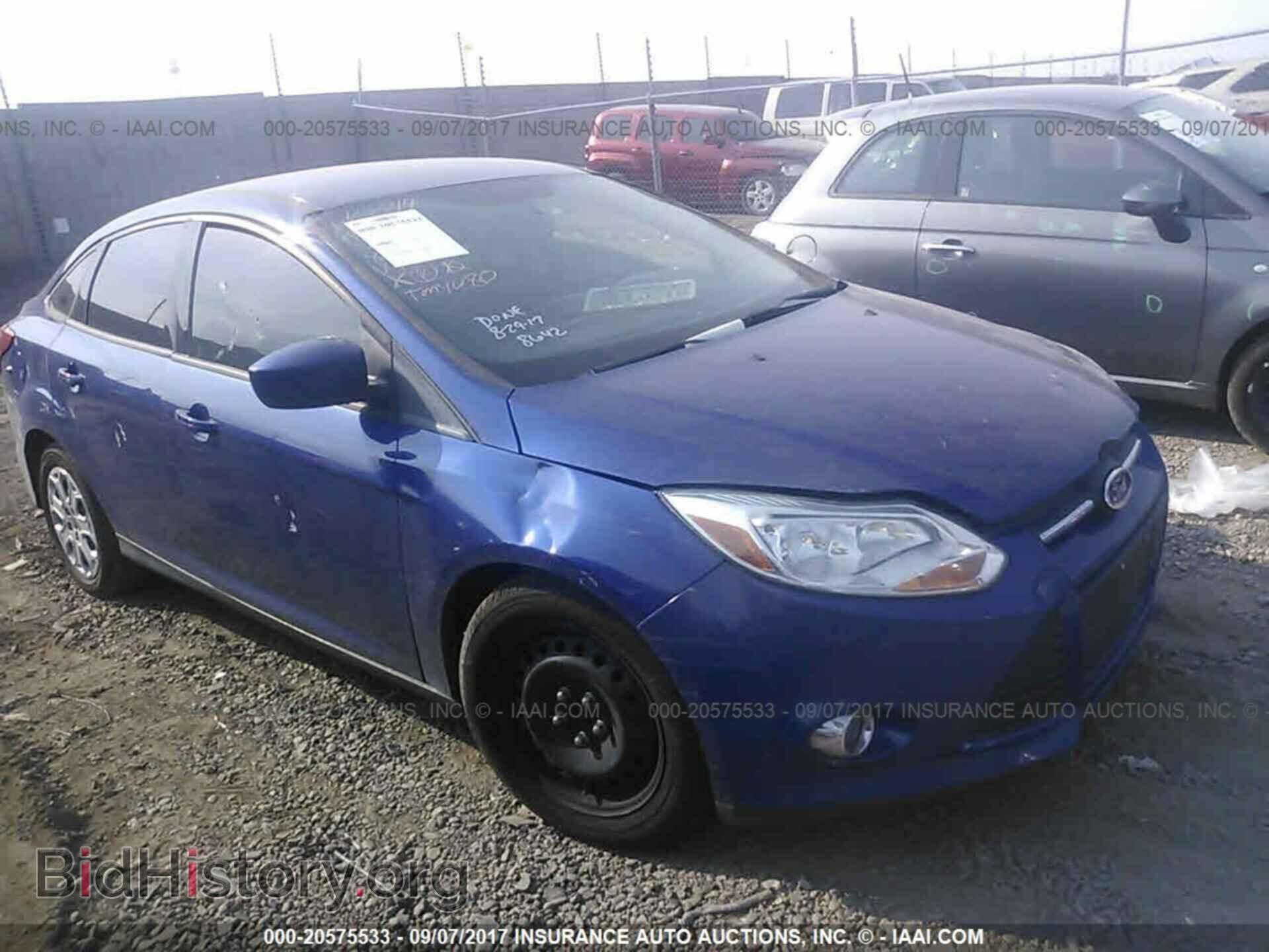 Photo 1FAHP3F22CL456437 - Ford Focus 2012