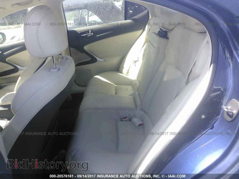 2012 Lexus IS (VIN JTHCF5C29C5053095) — photo 8 of 10
