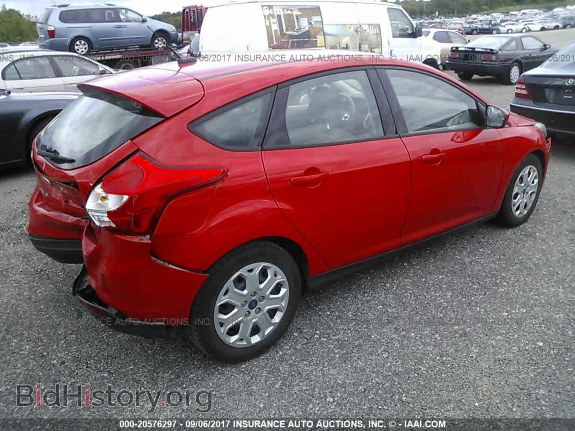 2012 Ford Focus - VIN: 1FAHP3K26CL301525 - Photo 4
