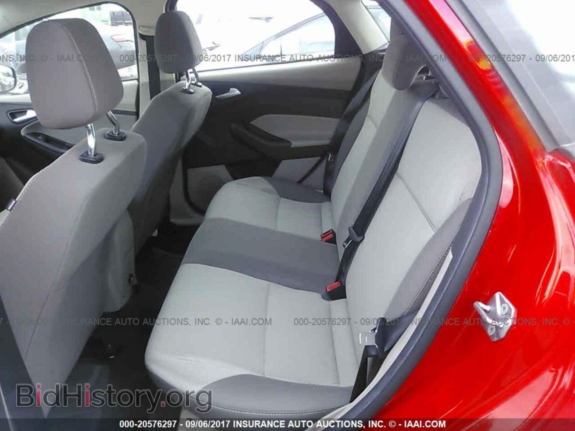 2012 Ford Focus - VIN: 1FAHP3K26CL301525 - Photo 8