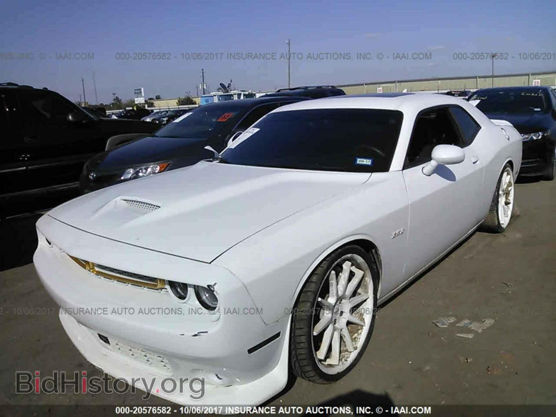 2015 Dodge Challenger - VIN: 2C3CDZDJ7FH816611 - Photo 2