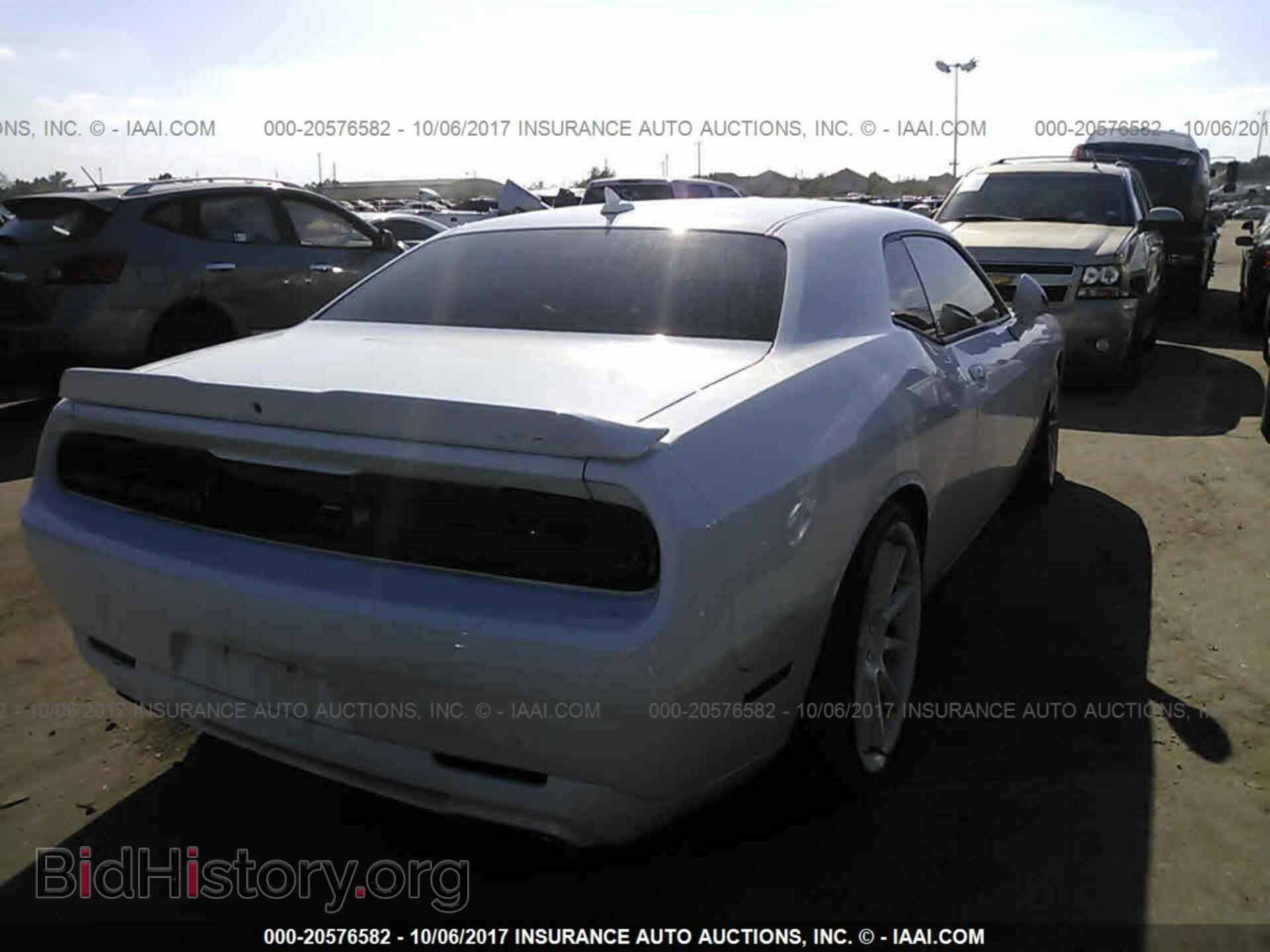 2015 Dodge Challenger - VIN: 2C3CDZDJ7FH816611 - Photo 4