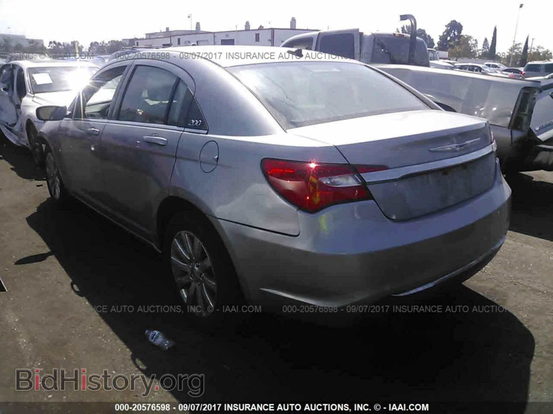 2013 Chrysler 200 - VIN: 1C3CCBBB7DN521910 - Photo 3