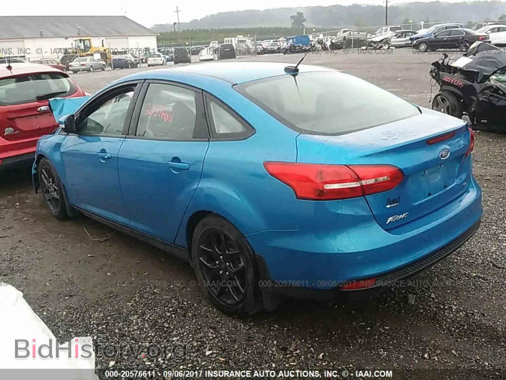 2016 Ford Focus - VIN: 1FADP3F23GL248846 - Фото 3