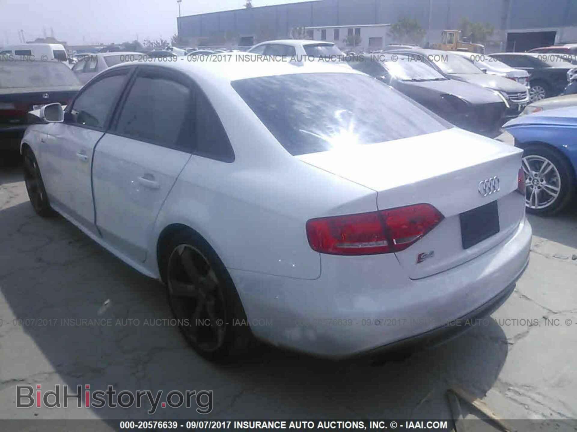 2012 Audi S4 - VIN: WAUMGAFL2CA093524 - Photo 3