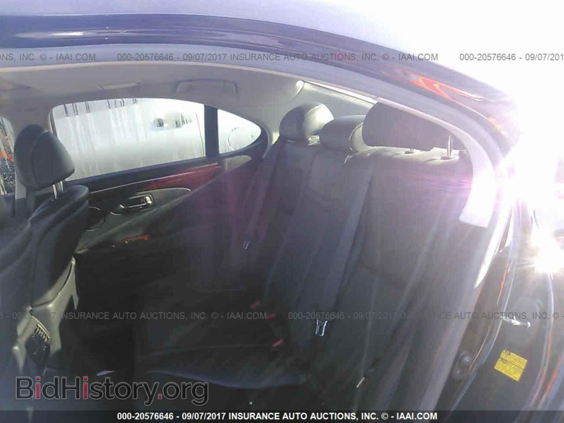 2012 Lexus Ls - VIN: JTHBL5EFXC5111347 - Photo 8