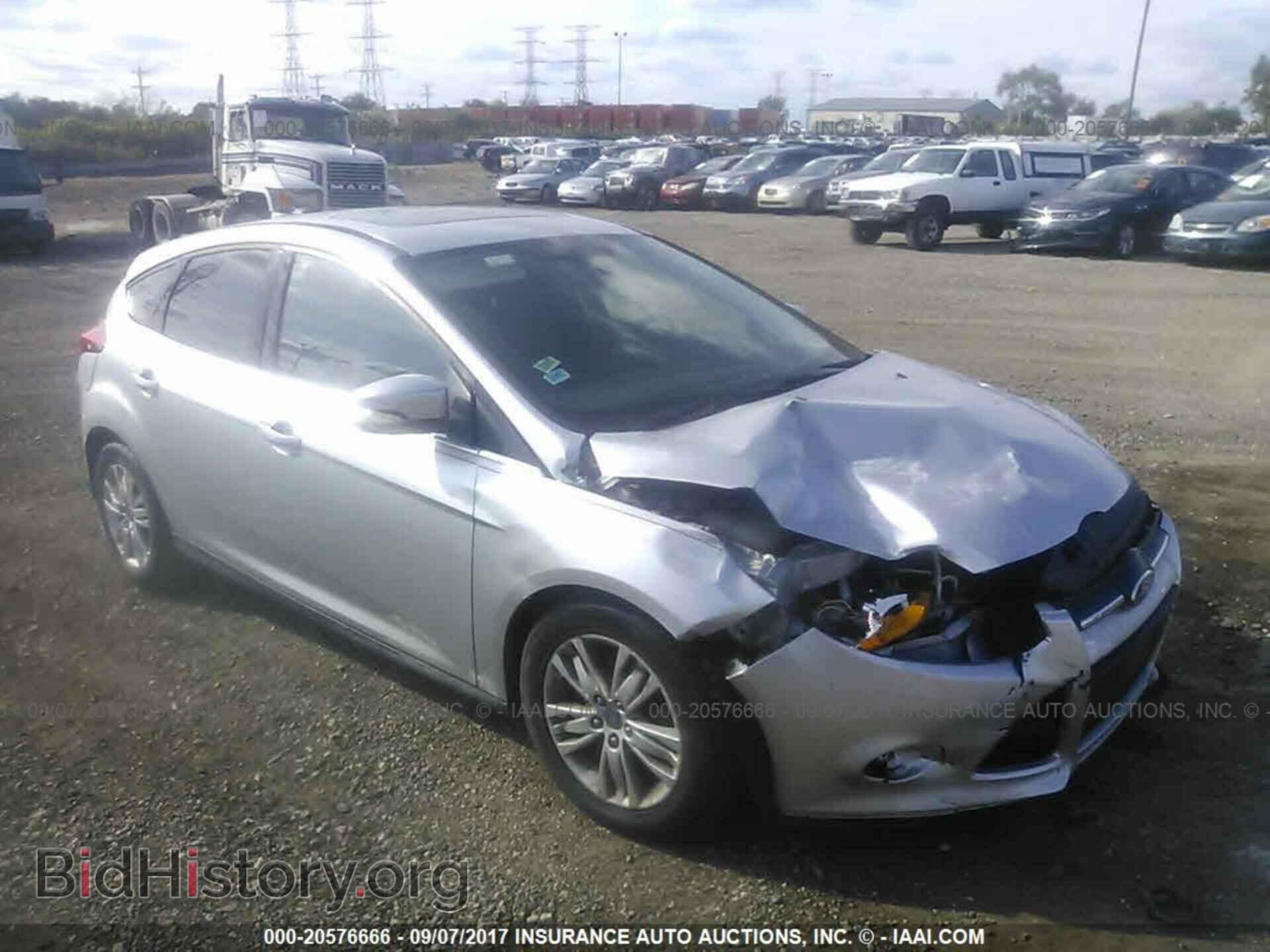 Photo 1FAHP3M27CL390759 - Ford Focus 2012