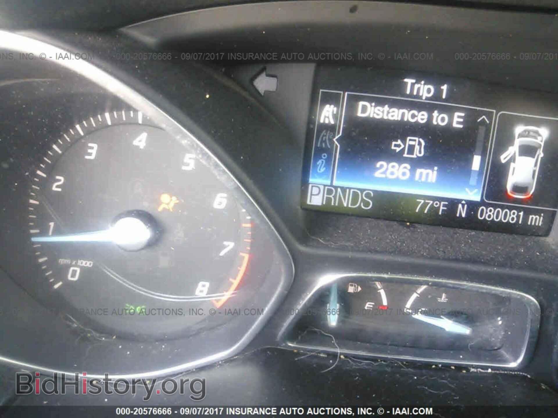 2012 Ford Focus - VIN: 1FAHP3M27CL390759 - Photo 7