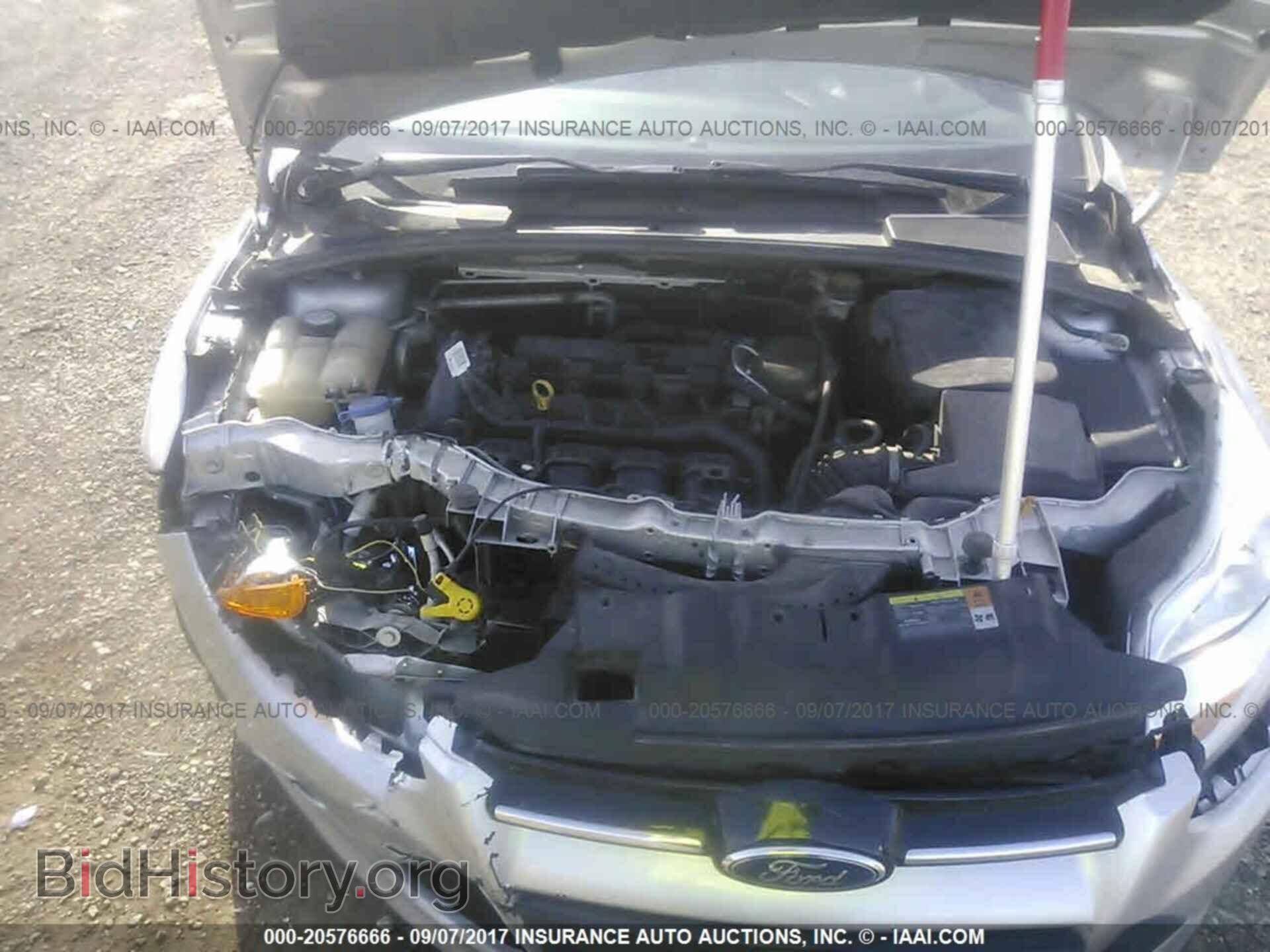 2012 Ford Focus - VIN: 1FAHP3M27CL390759 - Photo 10