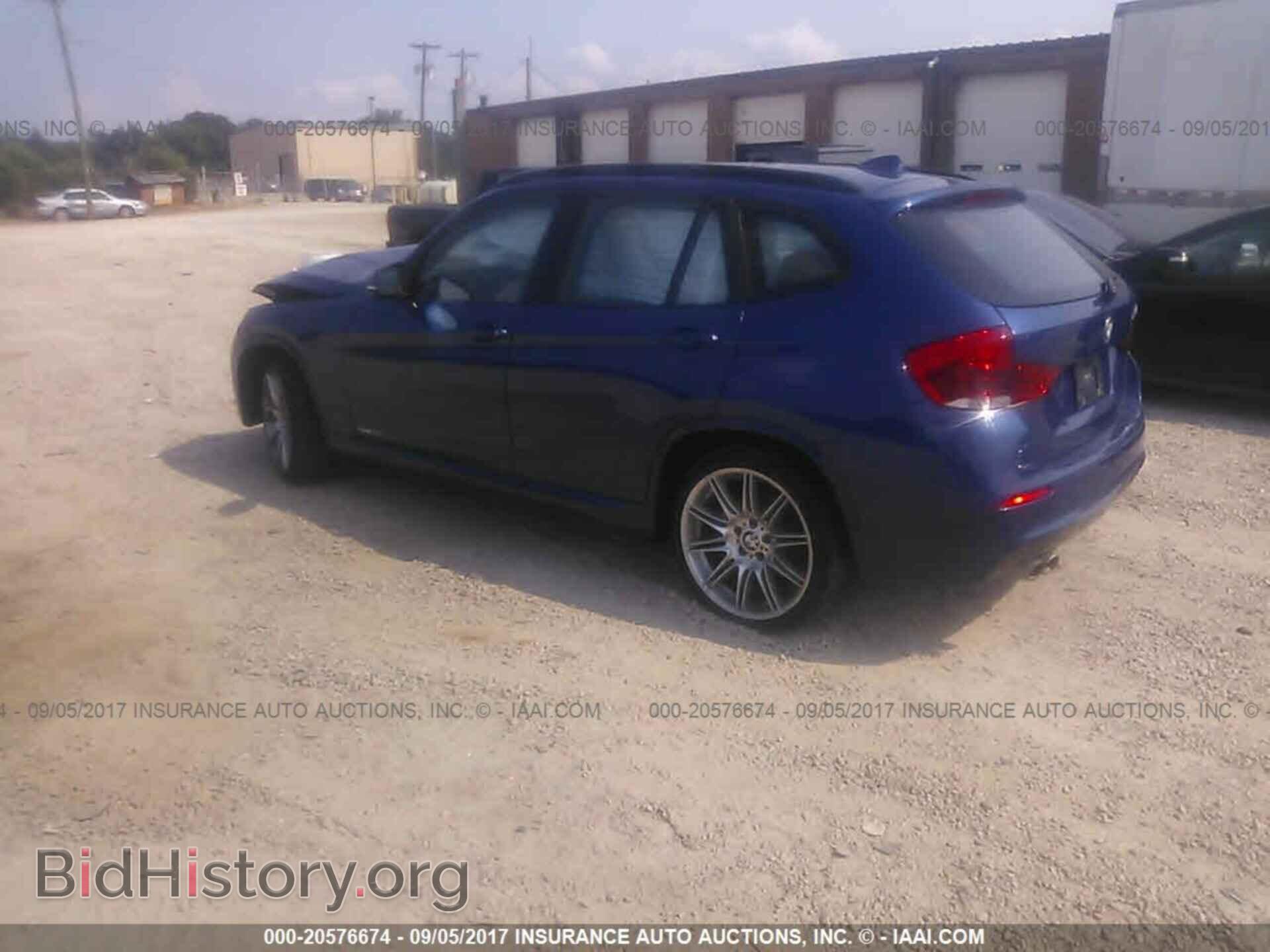 2014 Bmw X1 - VIN: WBAVM1C5XEVW49304 - Фото 3