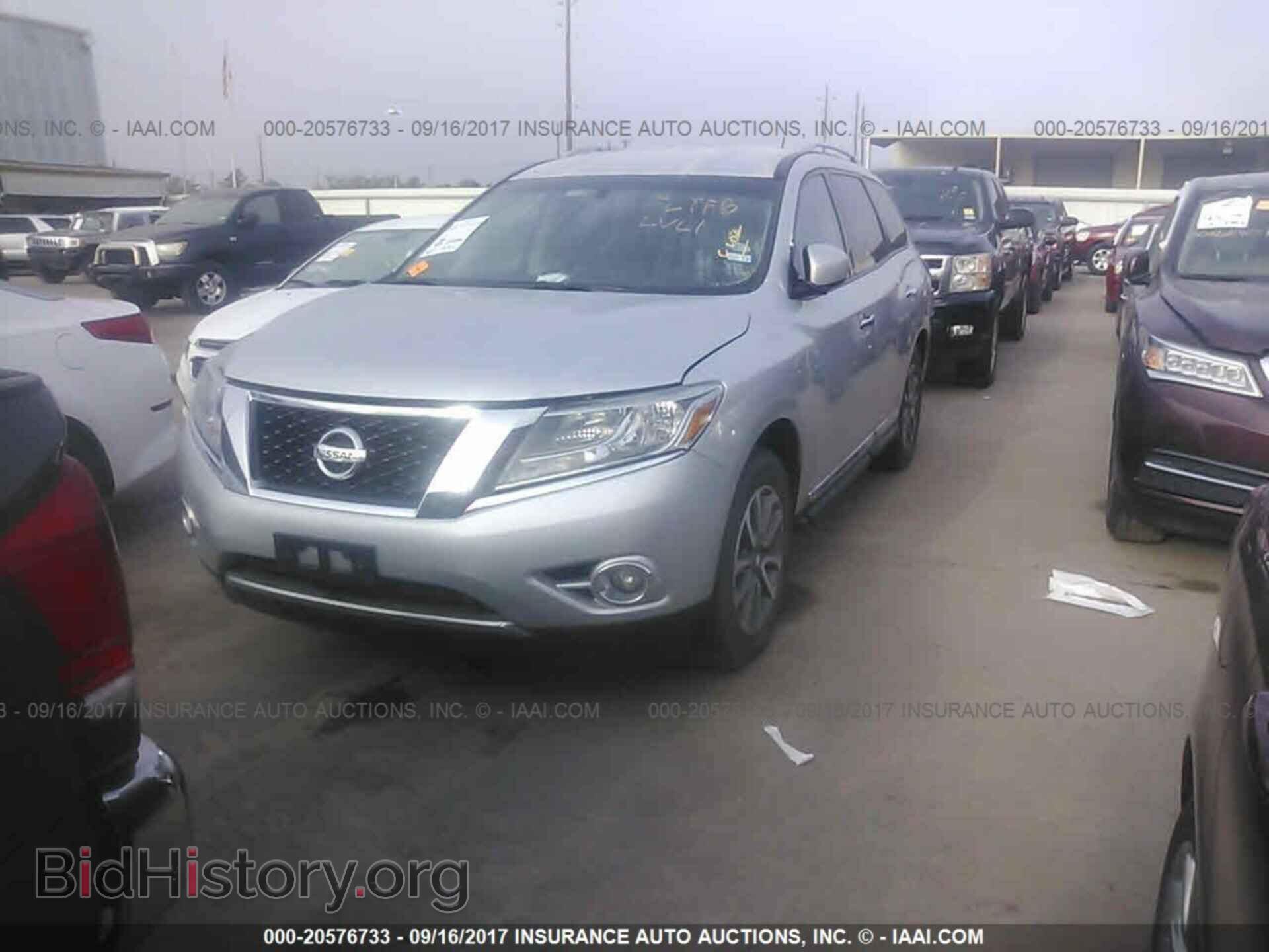 2013 Nissan Pathfinder - VIN: 5N1AR2MN2DC657152 - Photo 2