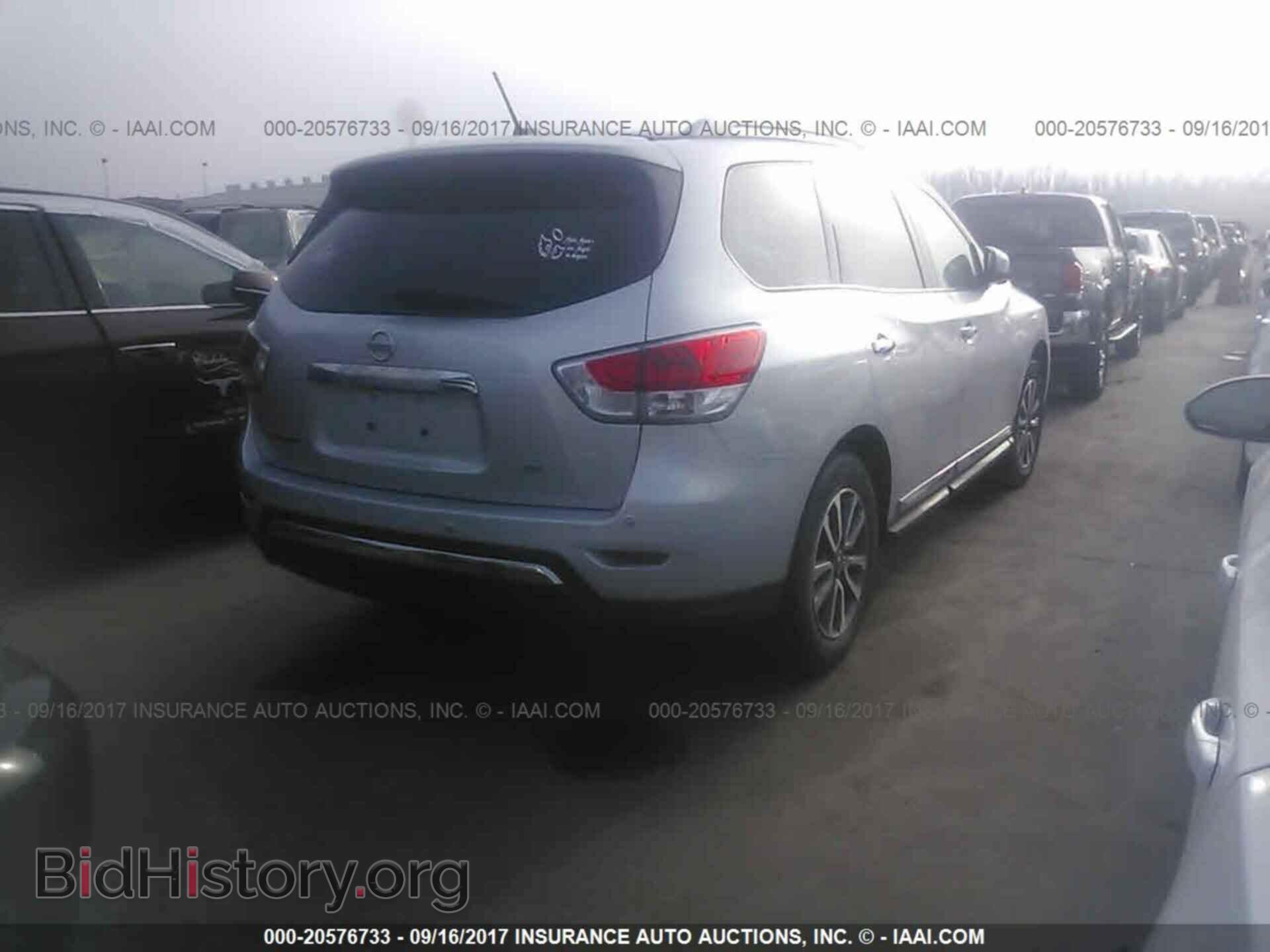 2013 Nissan Pathfinder - VIN: 5N1AR2MN2DC657152 - Photo 4