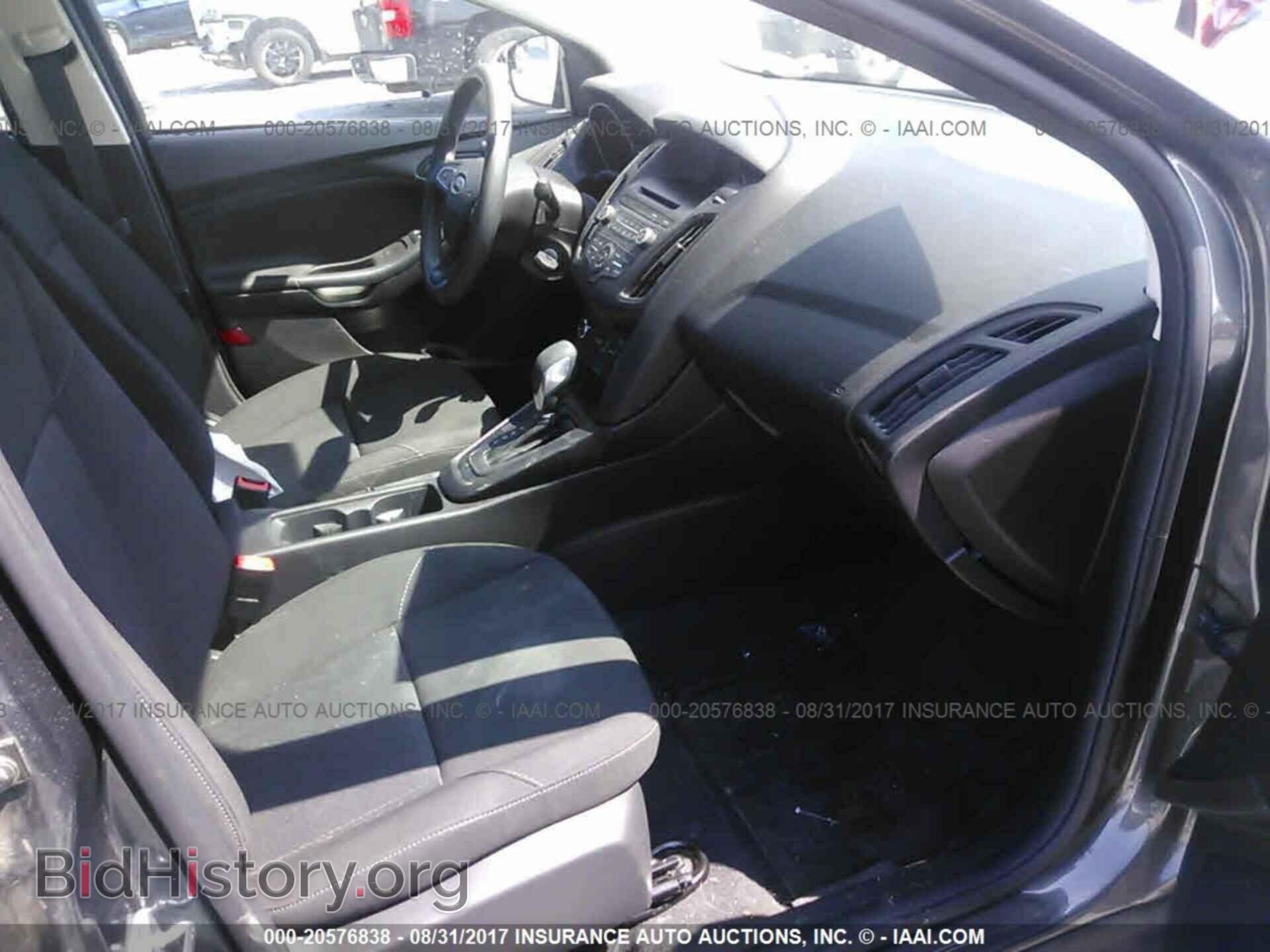 2016 Ford Focus - VIN: 1FADP3E23GL208932 - Фото 5