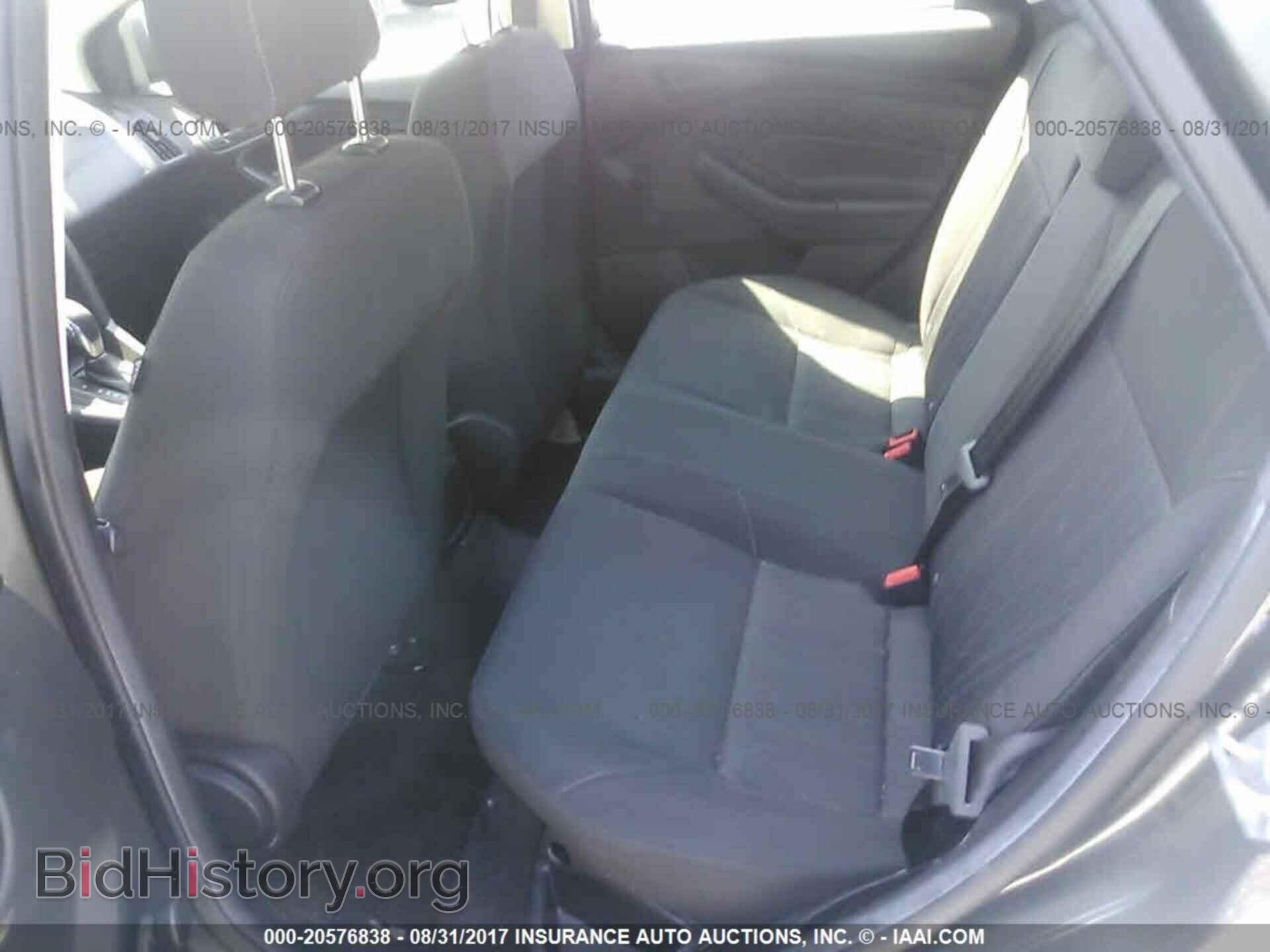 2016 Ford Focus - VIN: 1FADP3E23GL208932 - Фото 8