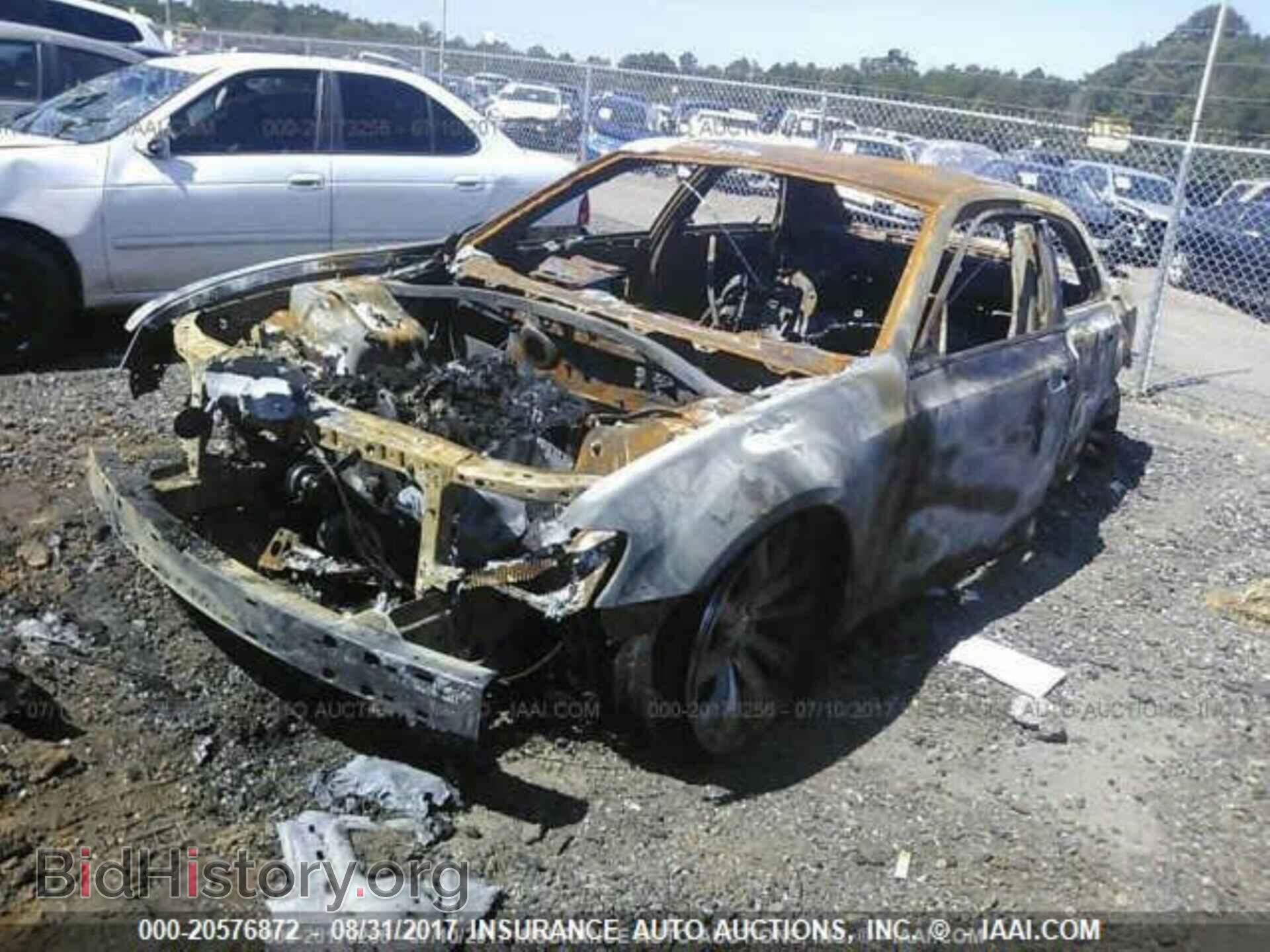 2016 Chrysler 300 - VIN: 2C3CCAAG0GH343889 - Фото 2