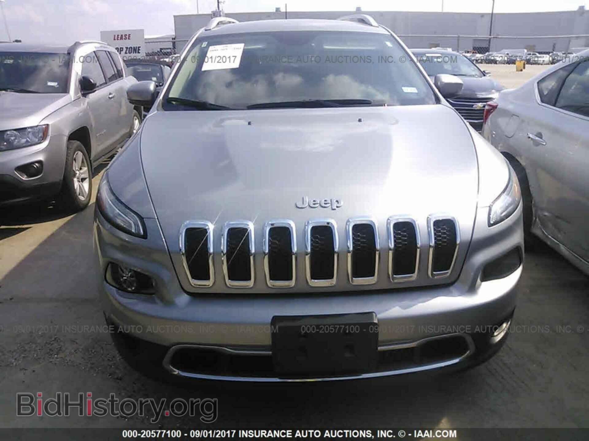 2017 Jeep Cherokee - VIN: 1C4PJLDB4HW517528 - Photo 6