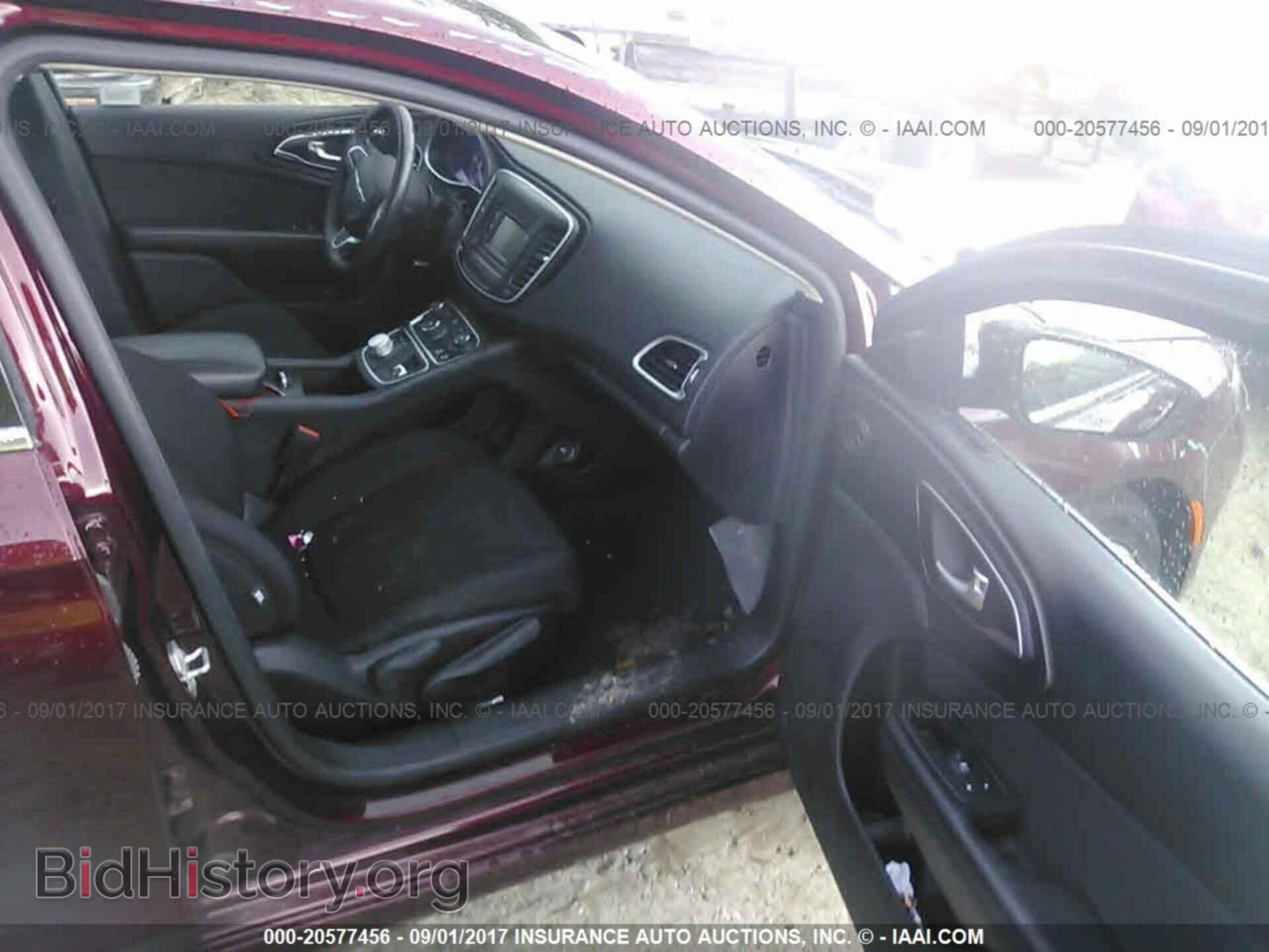 2015 Chrysler 200 - VIN: 1C3CCCABXFN694542 - Photo 5