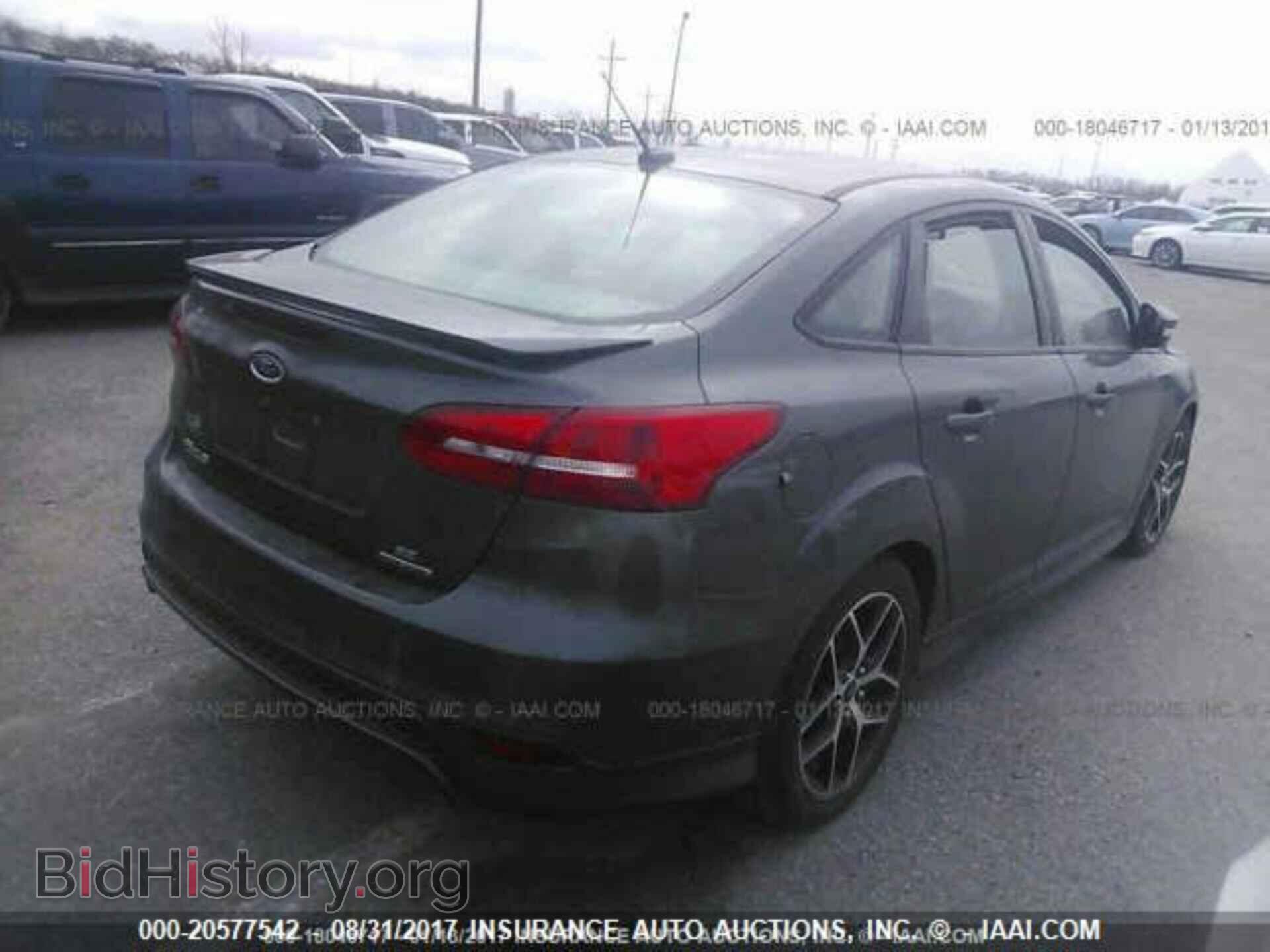 2015 Ford Focus - VIN: 1FADP3F2XFL291983 - Фото 4