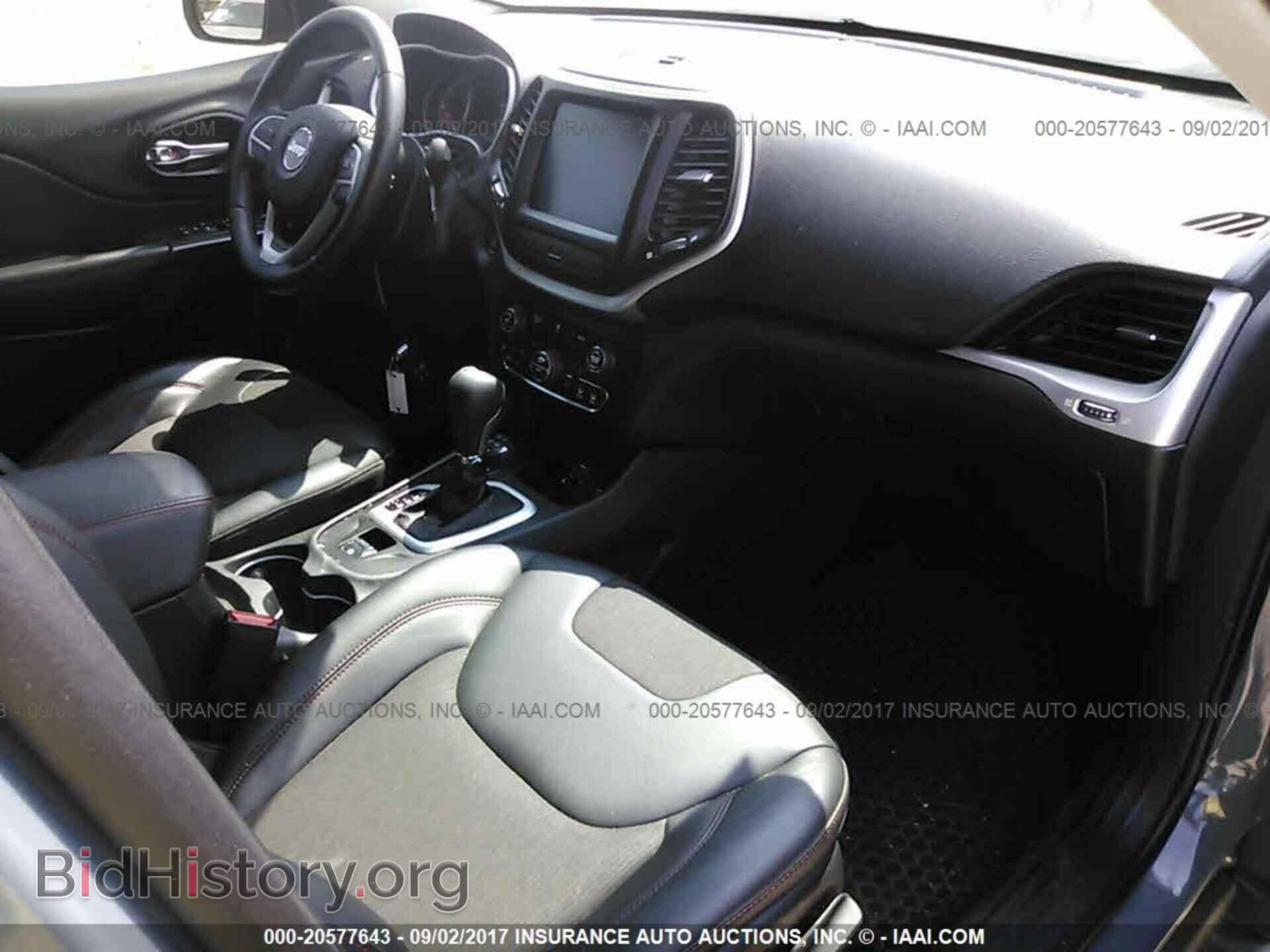 2015 Jeep Cherokee - VIN: 1C4PJMBBXFW746740 - Фото 5