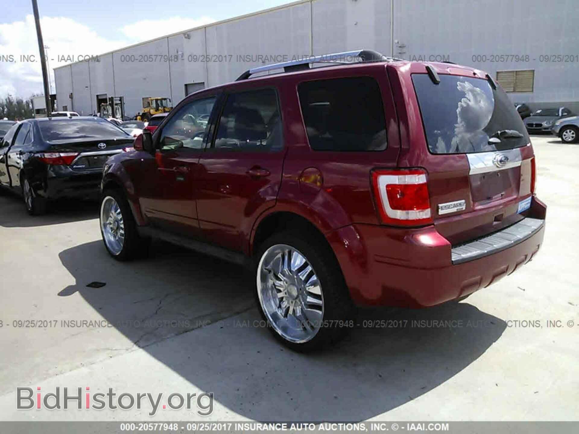 2011 Ford Escape - VIN: 1FMCU0E70BKC24976 - Фото 3