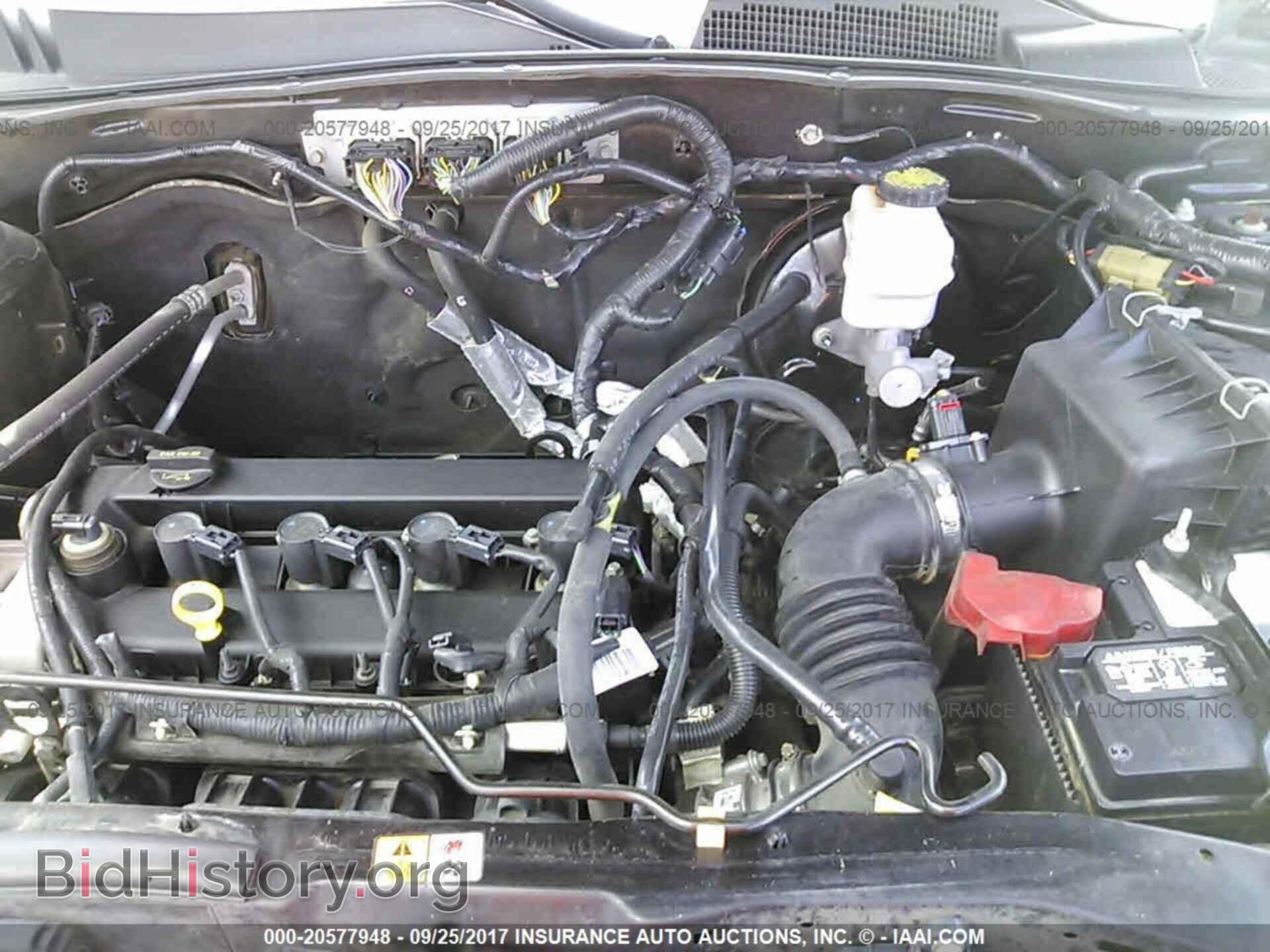 2011 Ford Escape - VIN: 1FMCU0E70BKC24976 - Фото 10