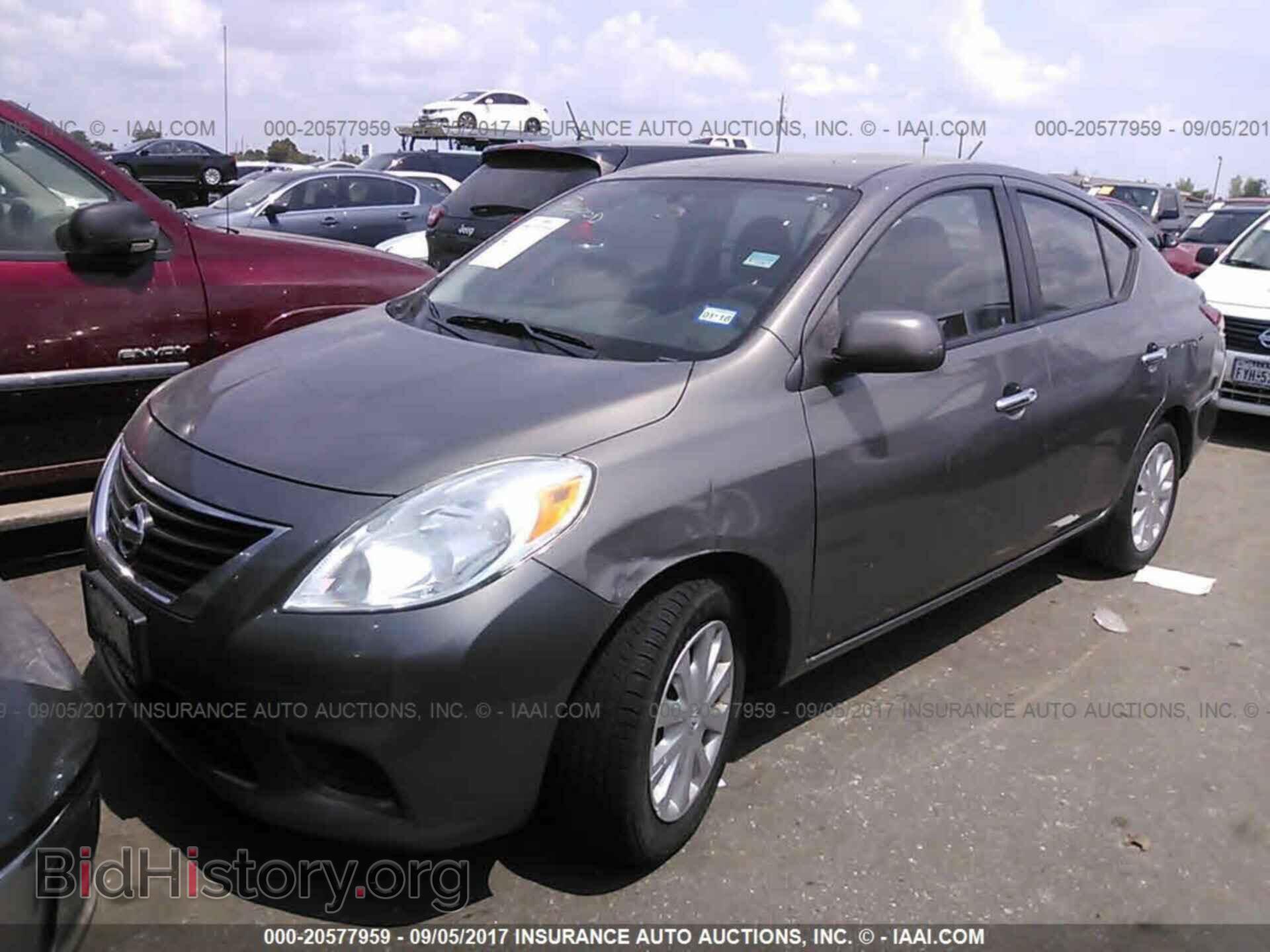 2012 Nissan Versa - VIN: 3N1CN7AP2CL892216 - Фото 2
