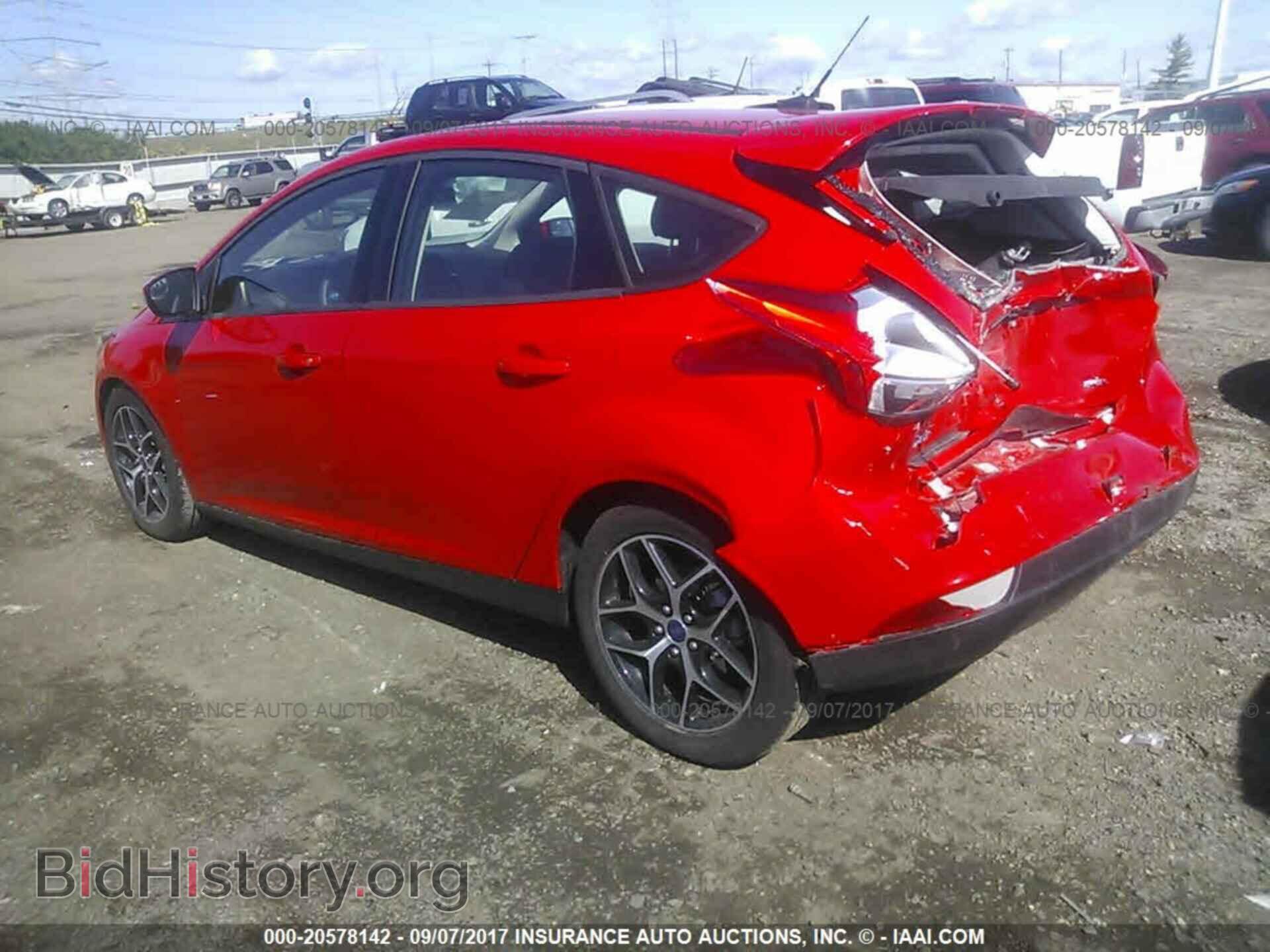 2017 Ford Focus - VIN: 1FADP3M25HL276037 - Photo 3