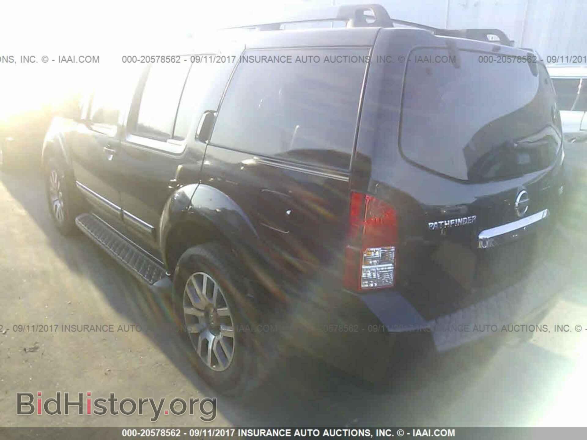 2011 Nissan Pathfinder - VIN: 5N1AR1NN5BC629030 - Фото 3