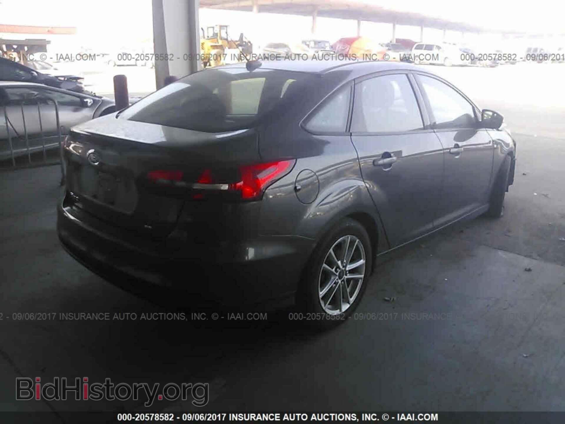 2015 Ford Focus - VIN: 1FADP3F23FL330333 - Фото 4