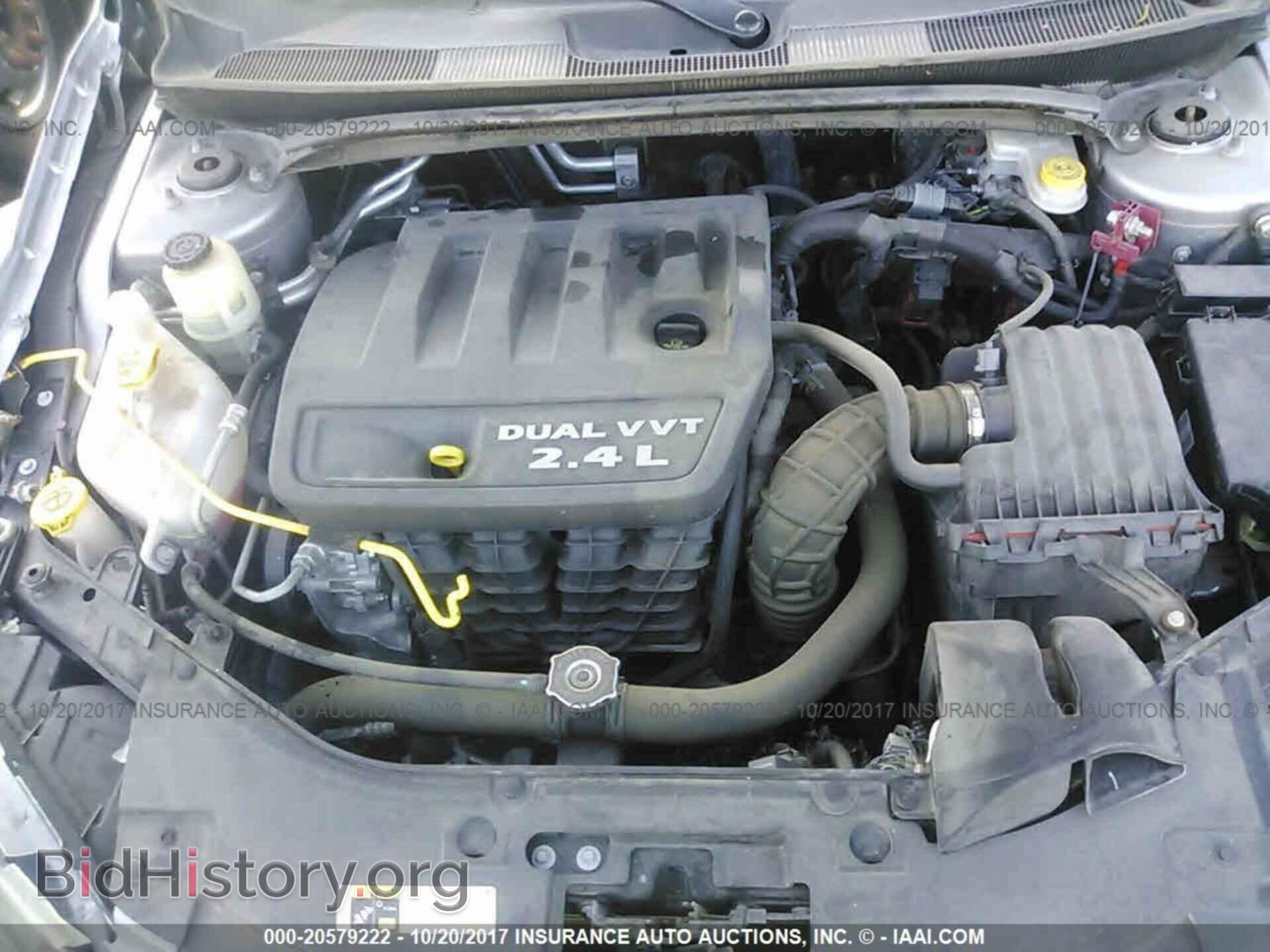 2014 Chrysler 200 - VIN: 1C3CCBBB0EN120040 - Photo 10