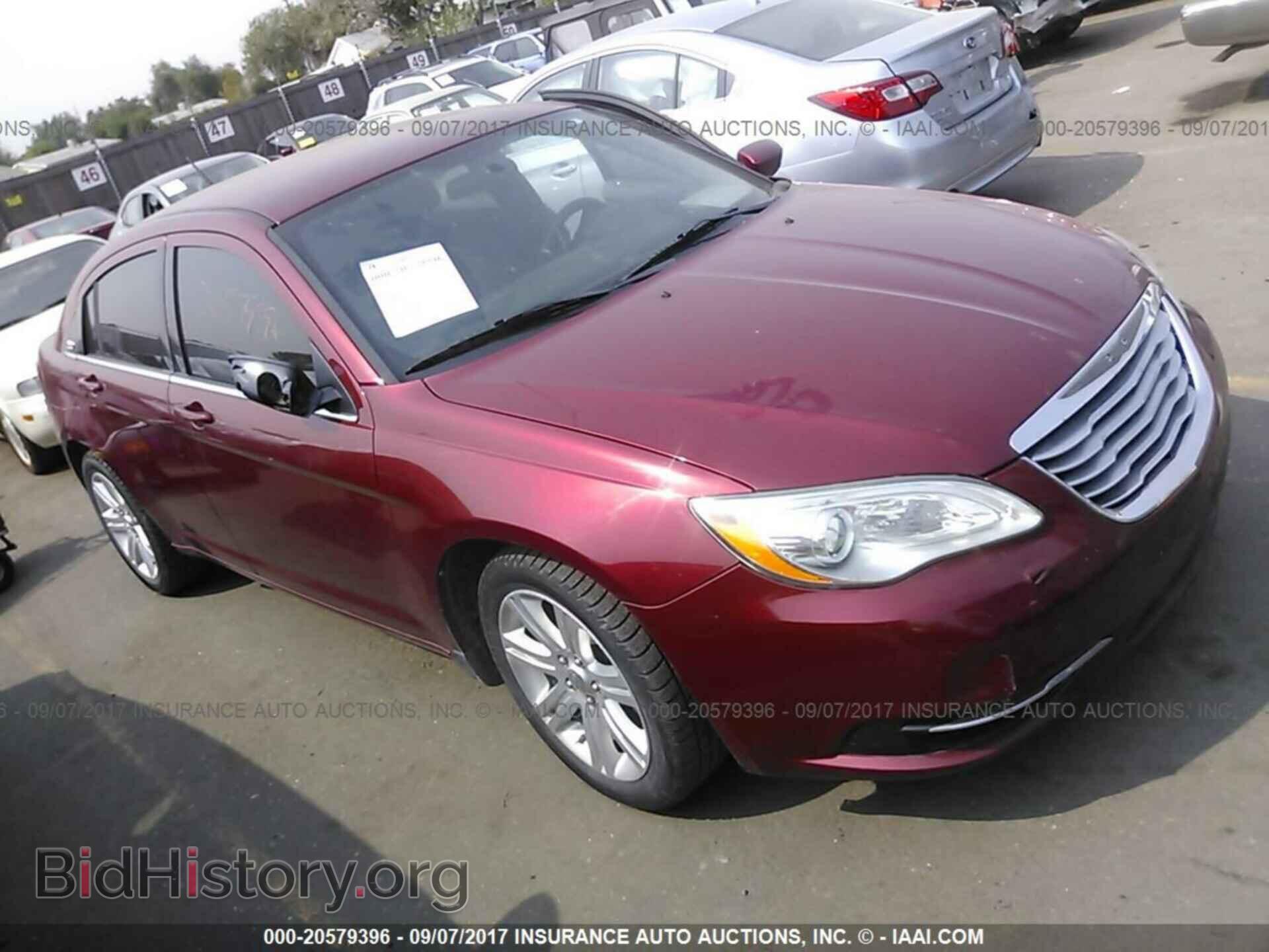 Photo 1C3CCBAB4DN670745 - Chrysler 200 2013