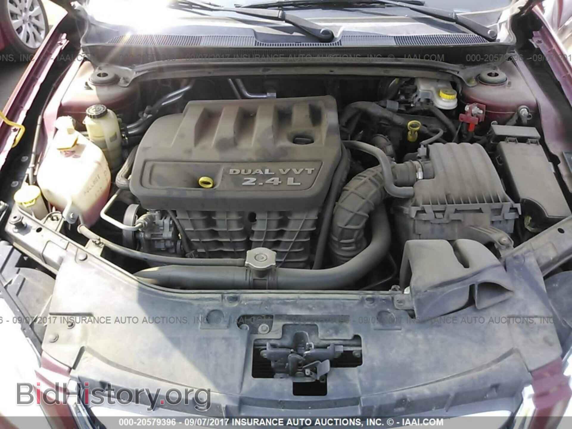 2013 Chrysler 200 - VIN: 1C3CCBAB4DN670745 - Фото 10