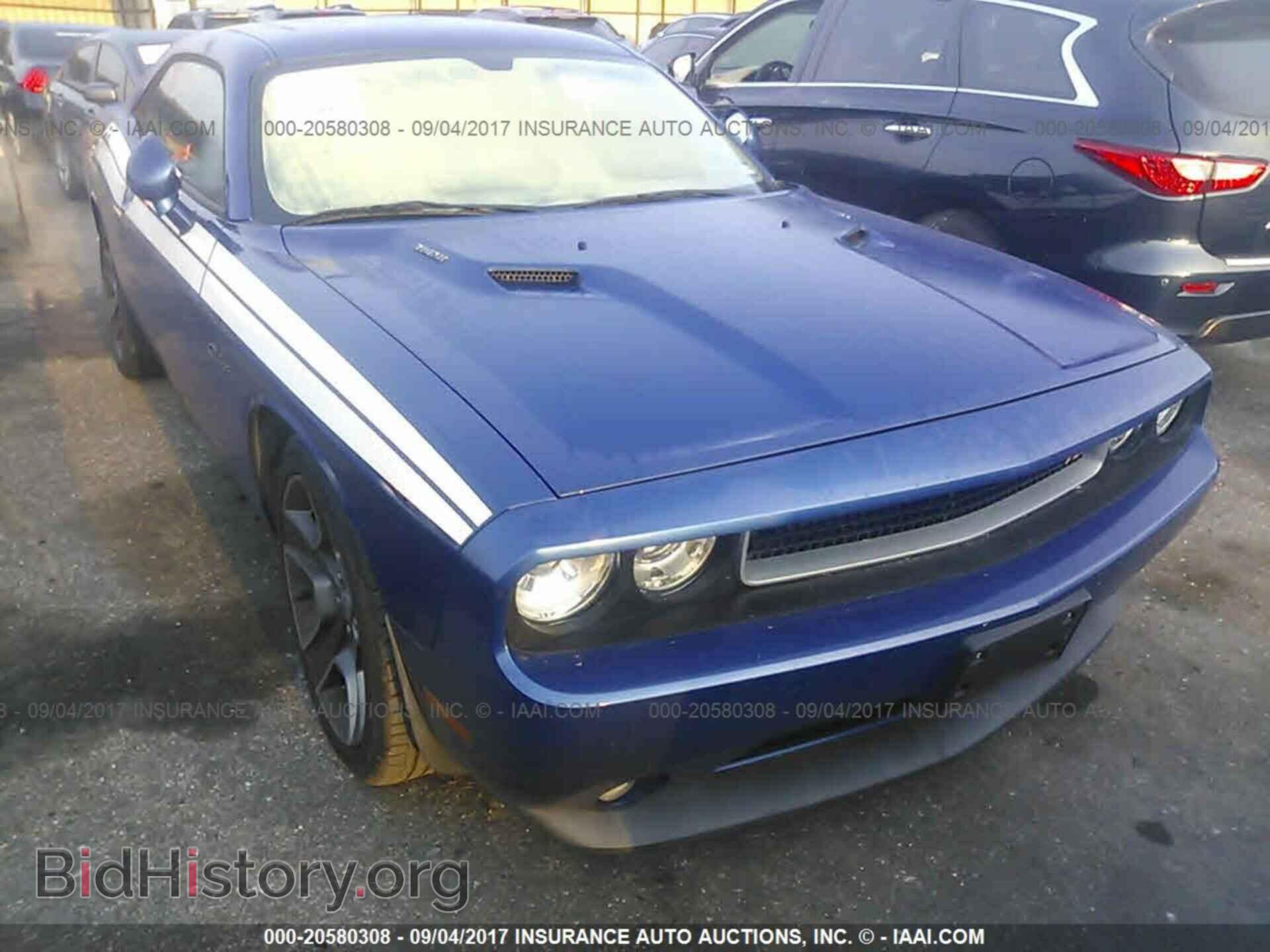 Photo 2C3CDYBT8CH258231 - Dodge Challenger 2012