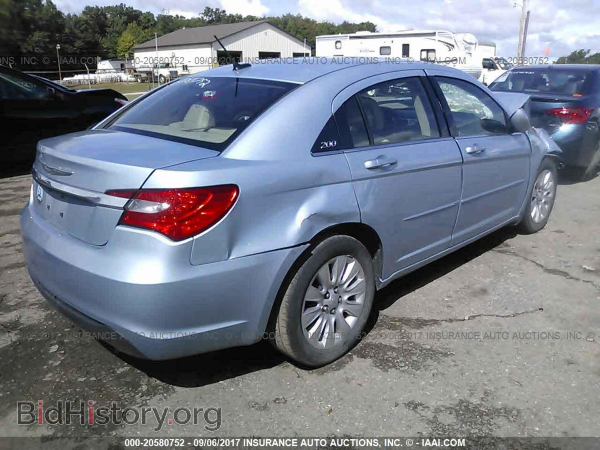 2013 Chrysler 200 - VIN: 1C3CCBAB6DN614483 - Фото 4