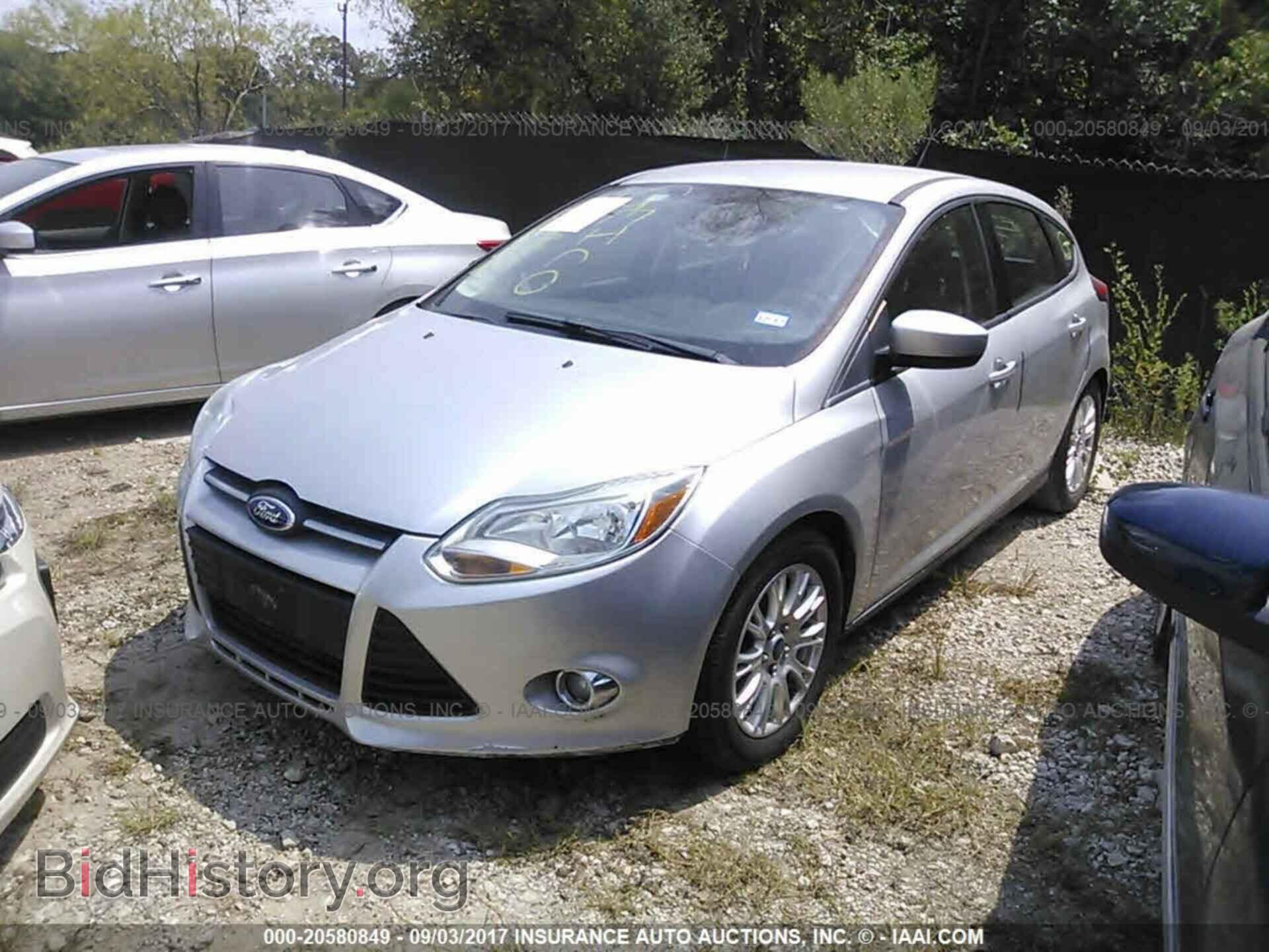 2012 Ford Focus - VIN: 1FAHP3K25CL136308 - Фото 2