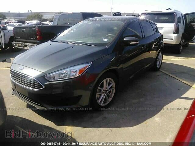 2017 Ford Focus - VIN: 1FADP3K2XHL214071 - Photo 2